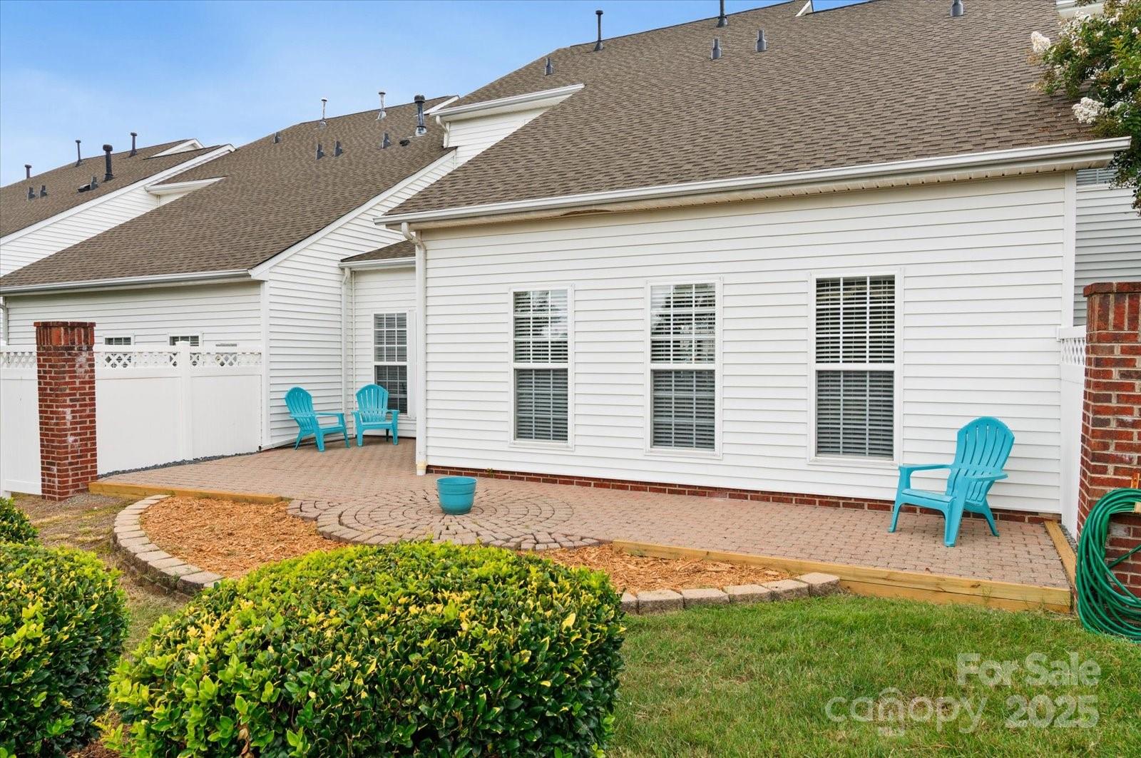 14648 Greenpoint Lane