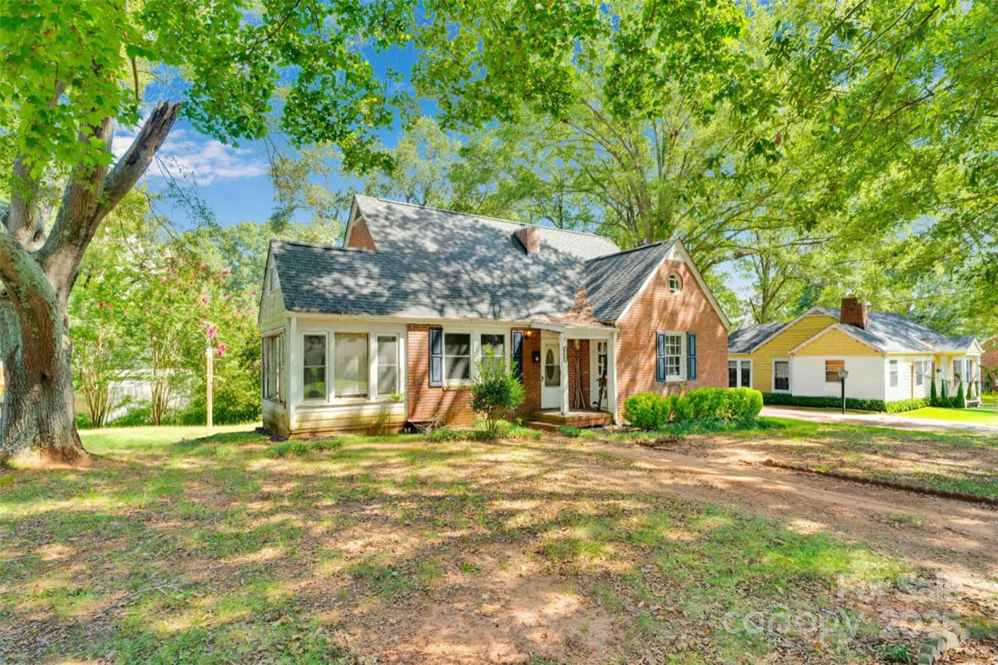 409 Gold Street