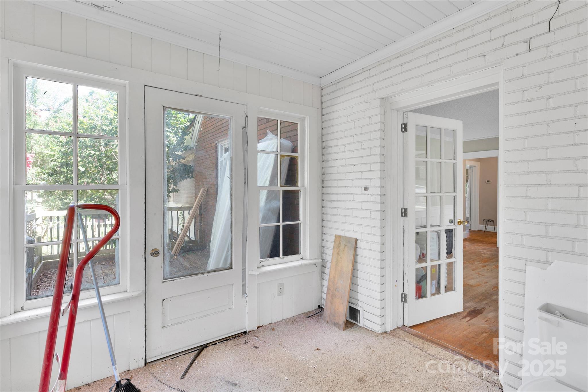 409 Gold Street
