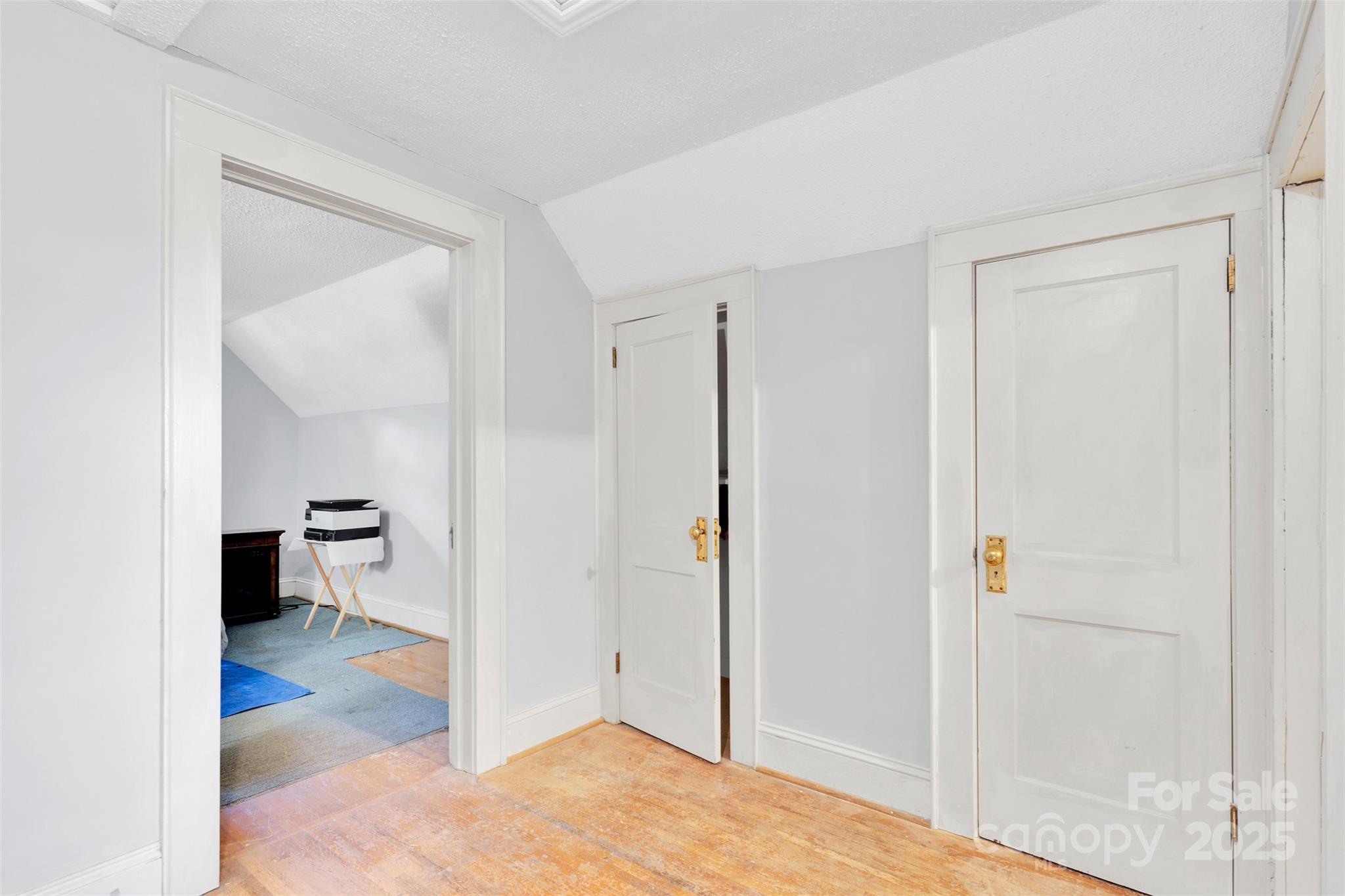 409 Gold Street