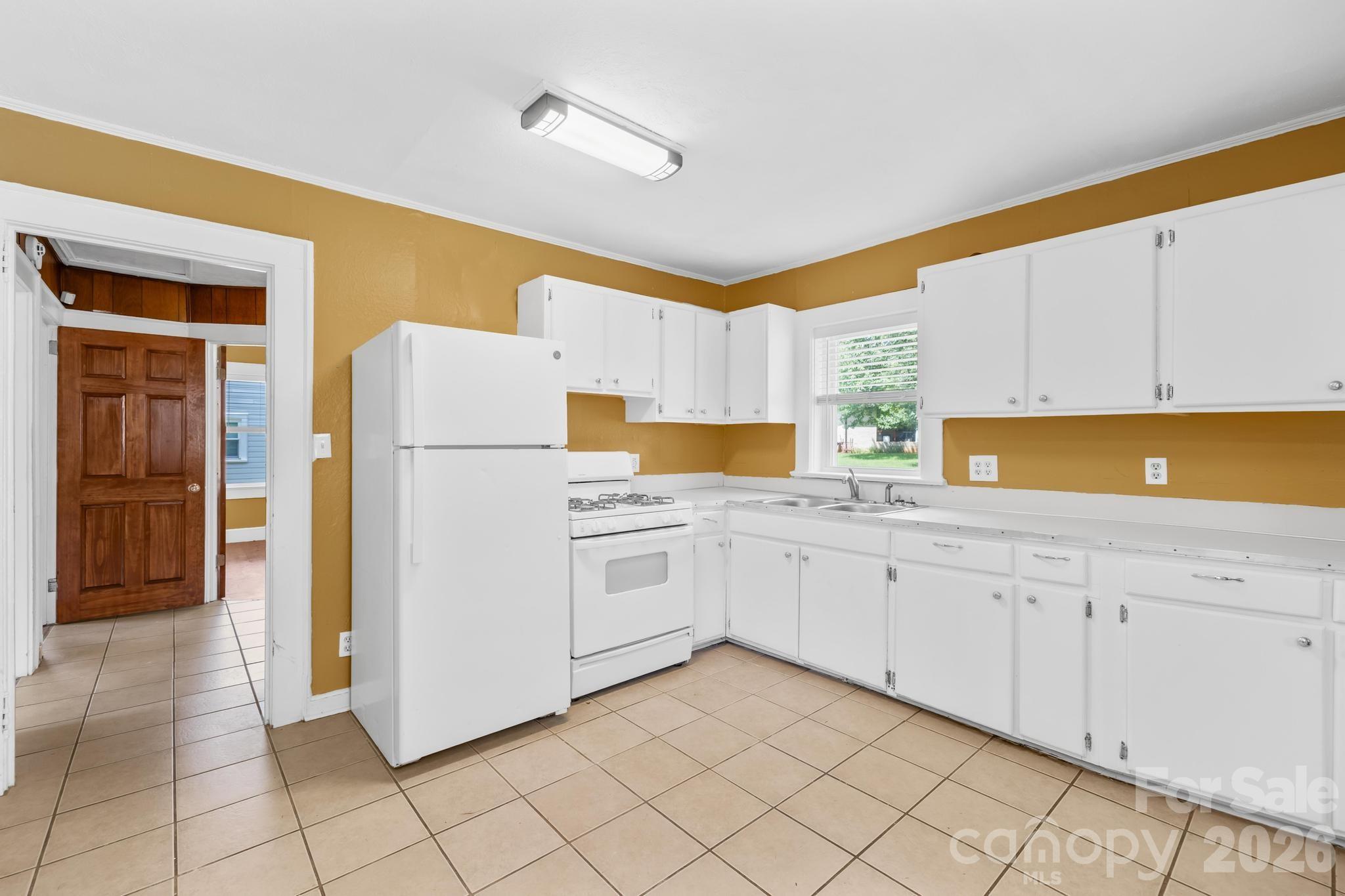 320 W Bingham Street