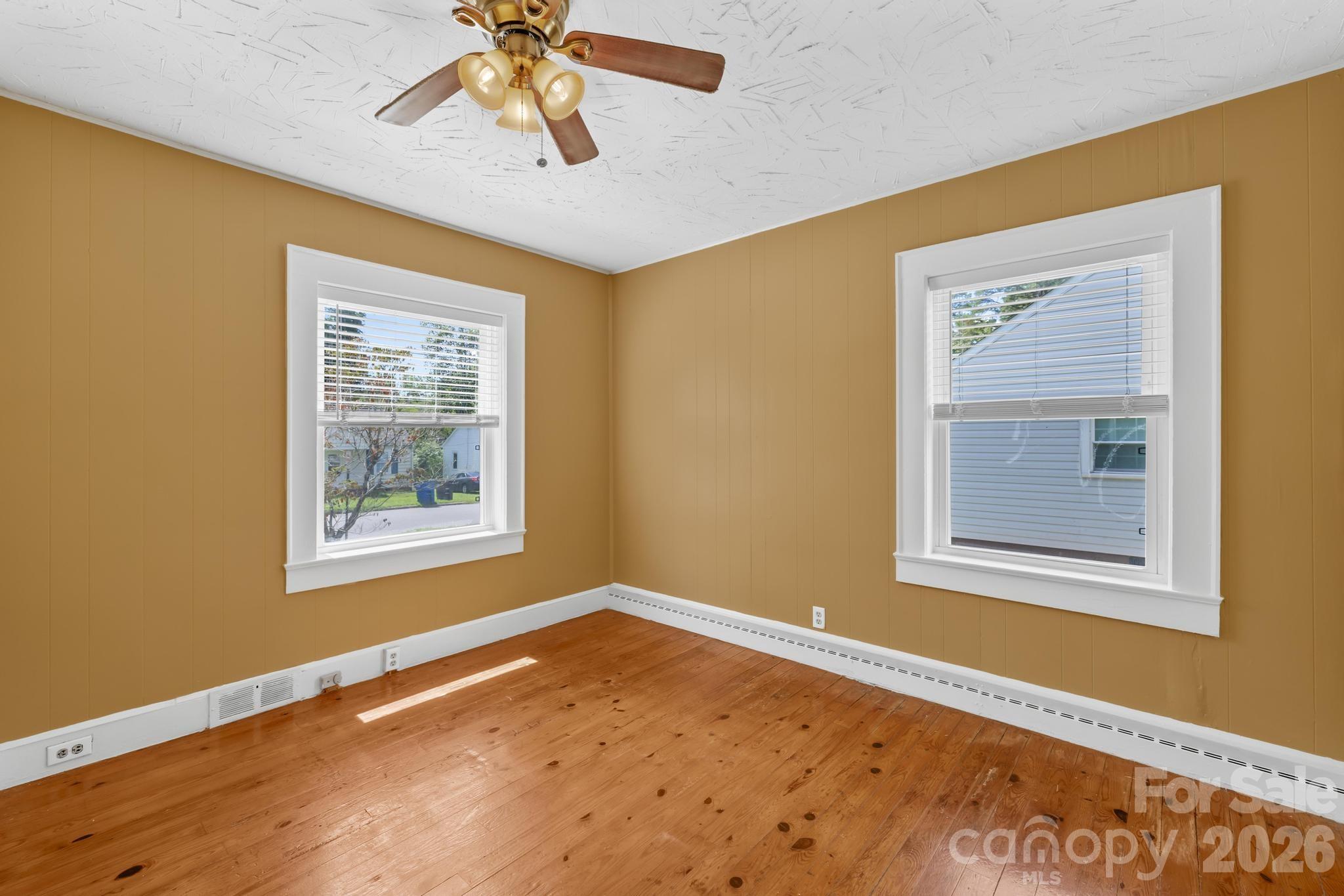 320 W Bingham Street