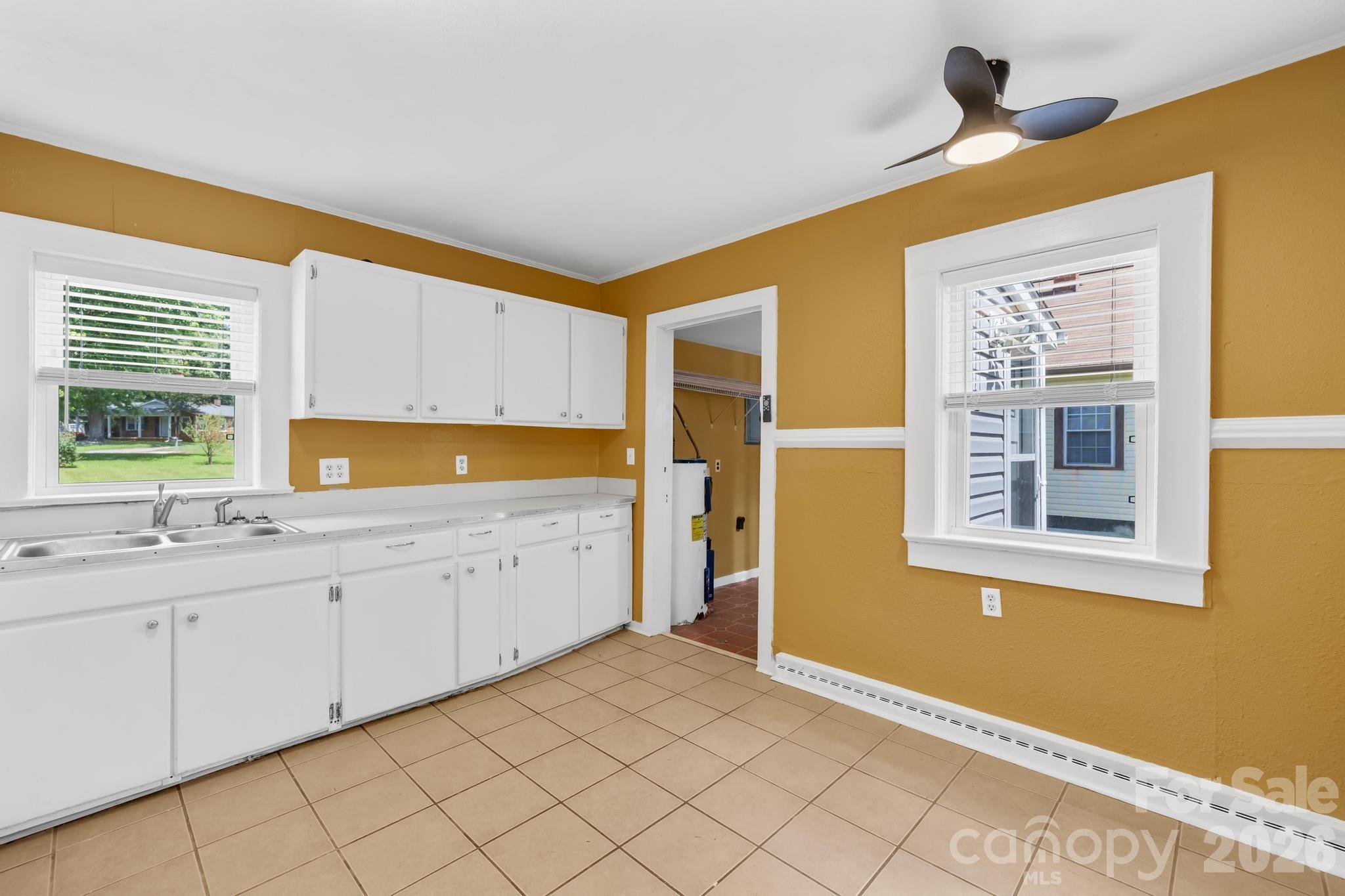 320 W Bingham Street