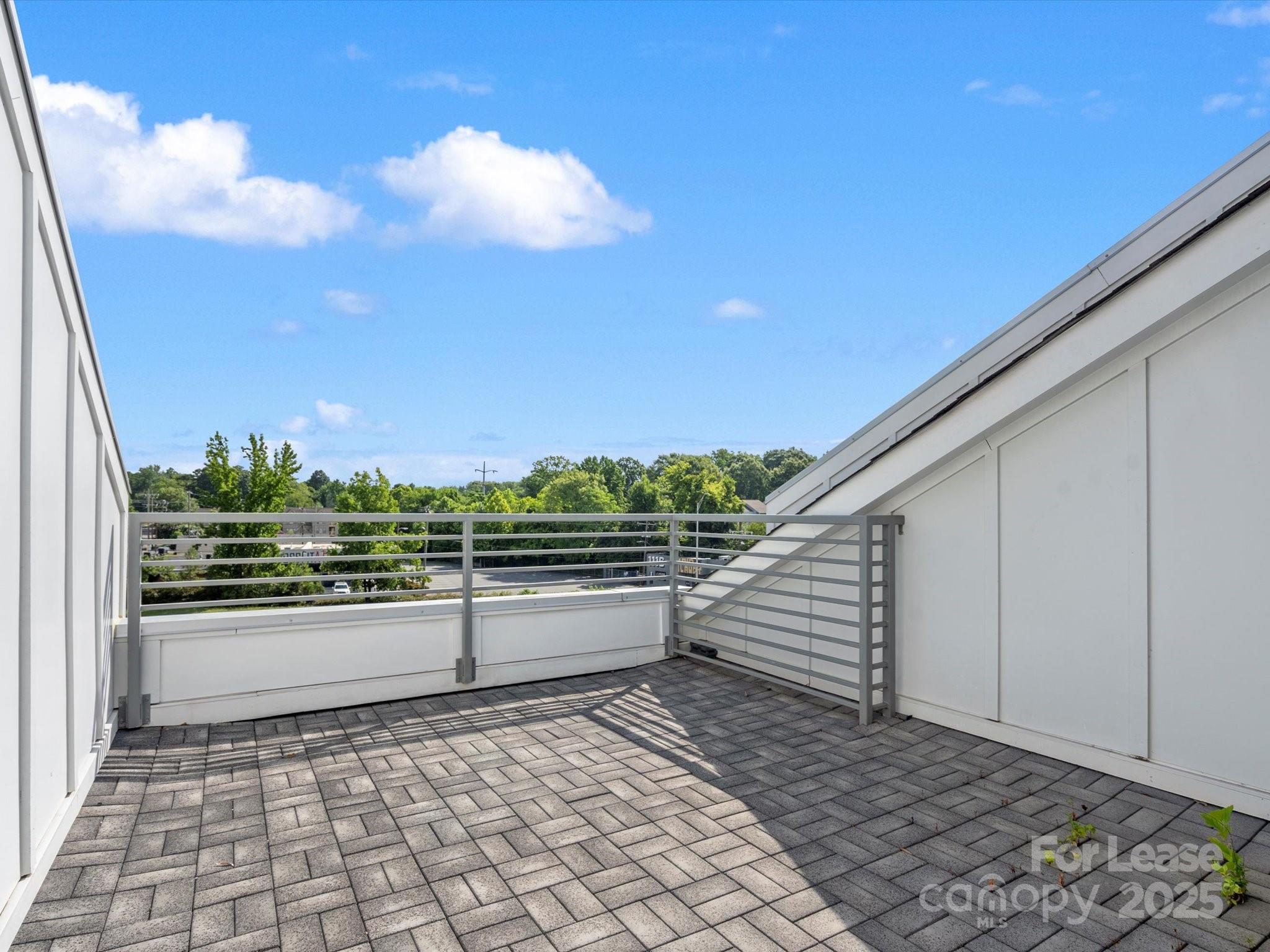 2653 Shenandoah Avenue