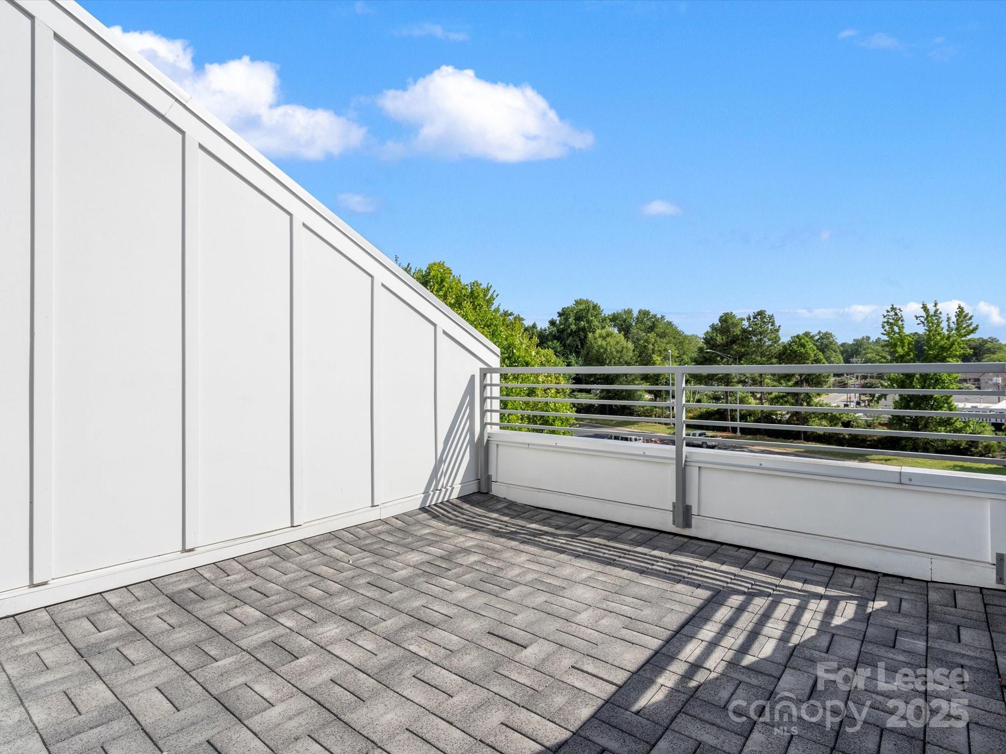 2653 Shenandoah Avenue