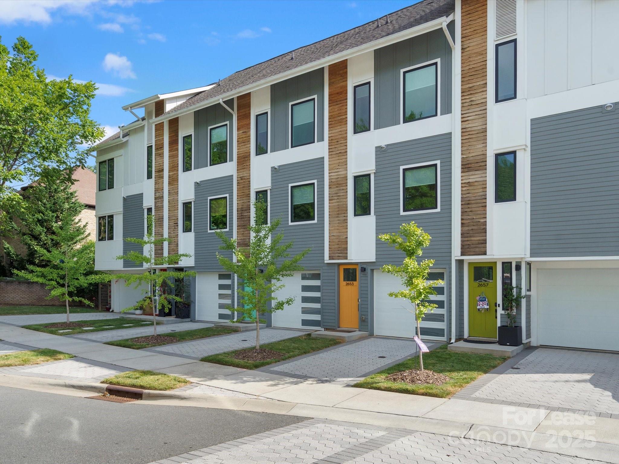 2653 Shenandoah Avenue