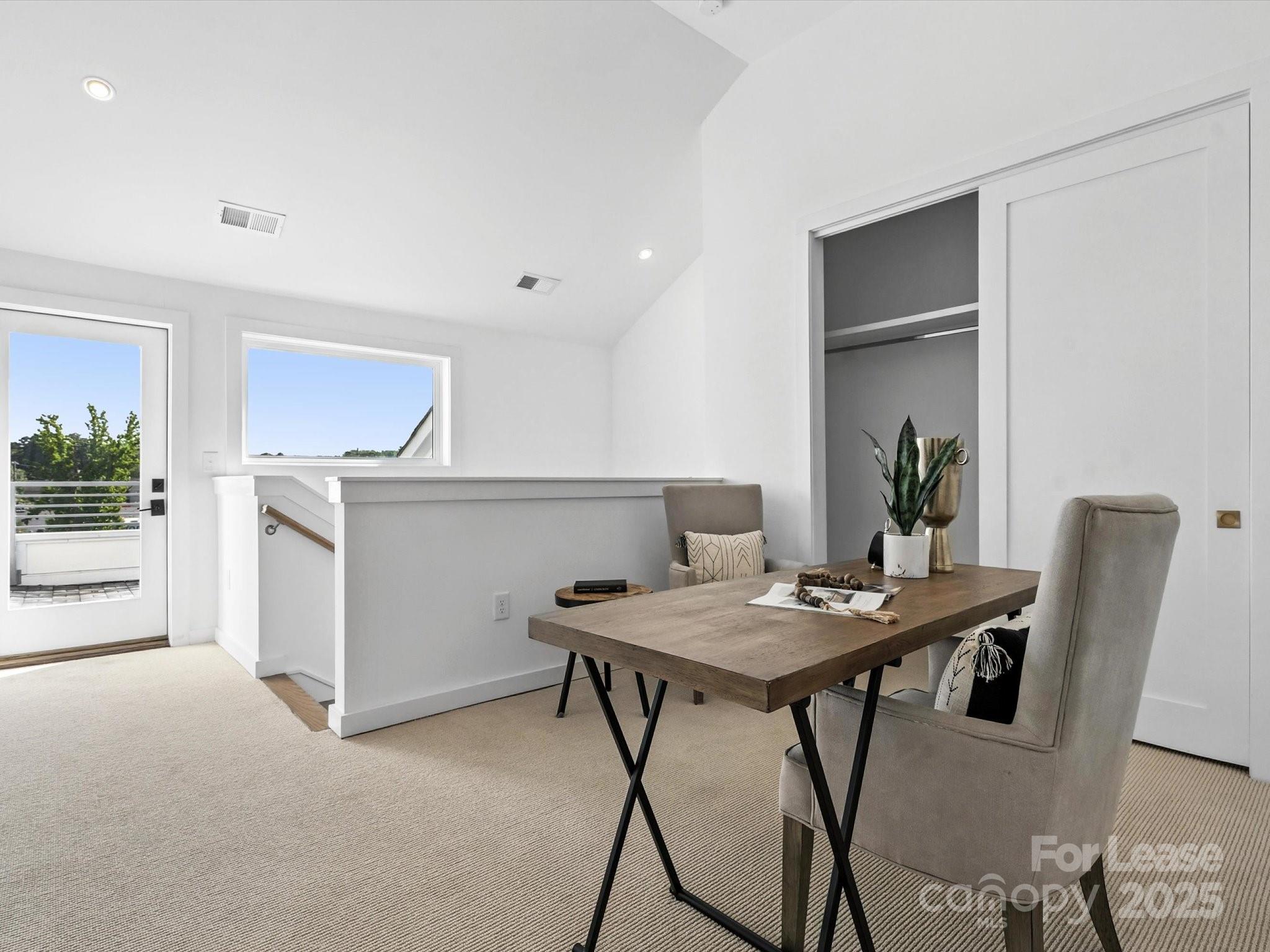 2653 Shenandoah Avenue