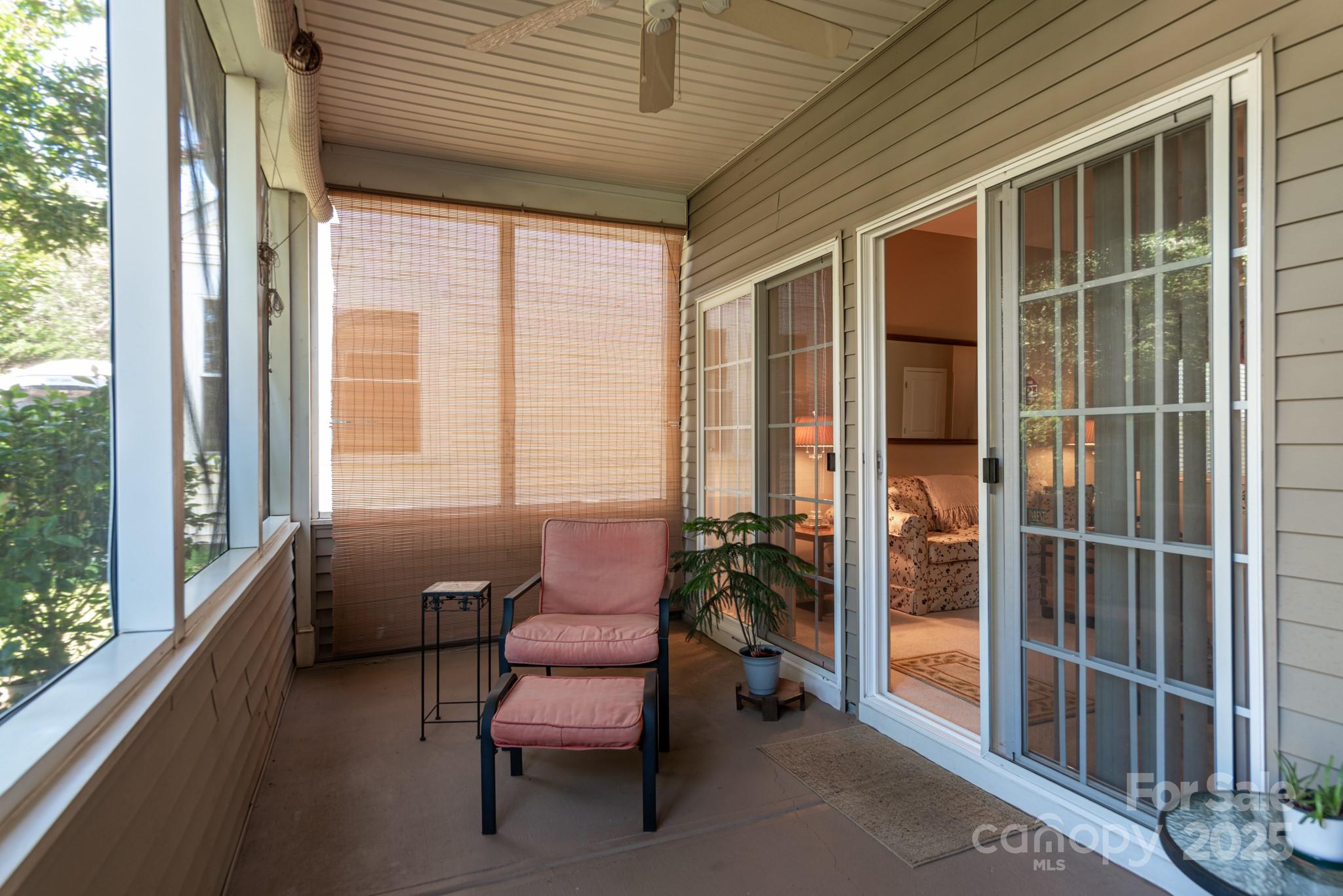 6423 Ridgeview Commons Drive