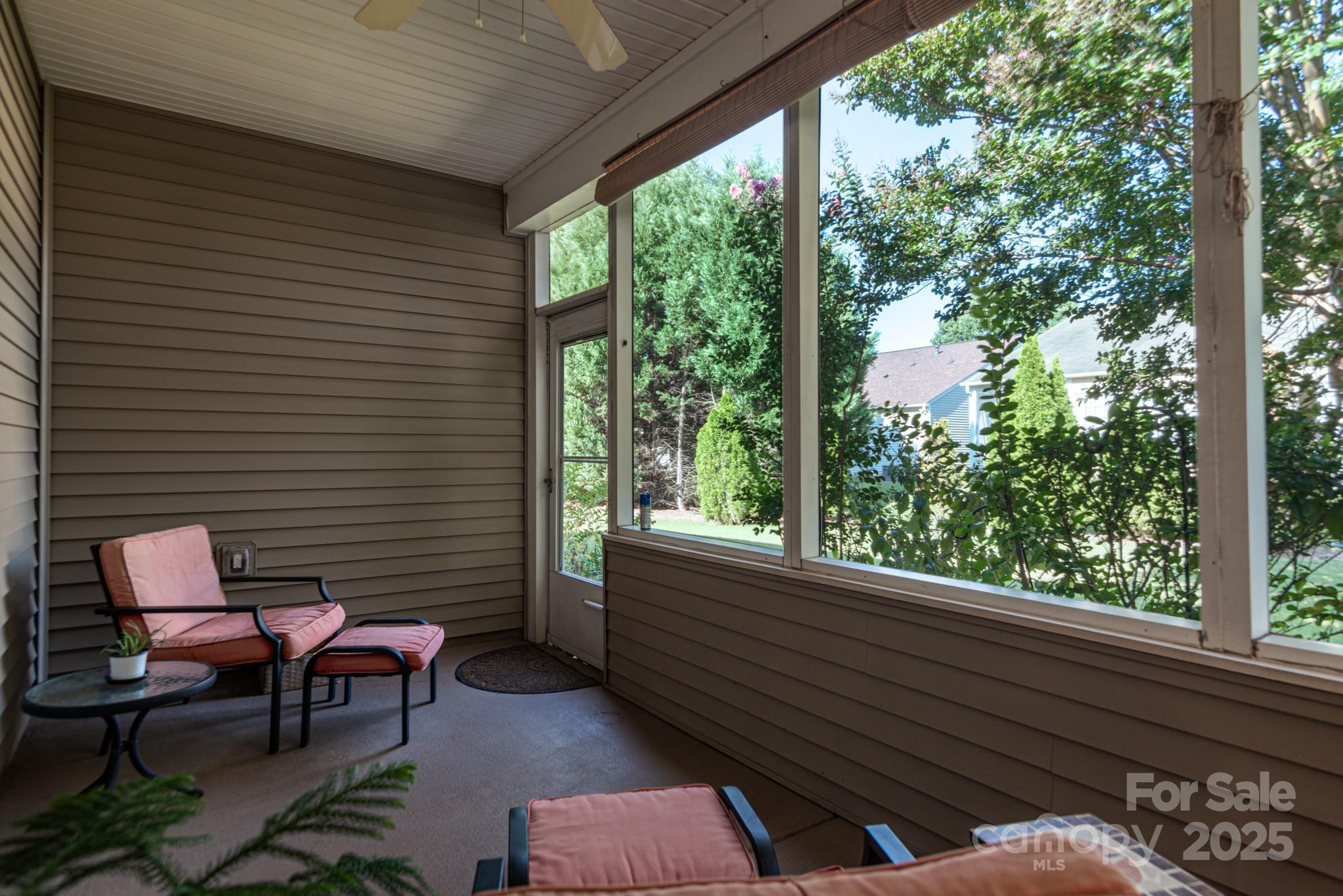 6423 Ridgeview Commons Drive