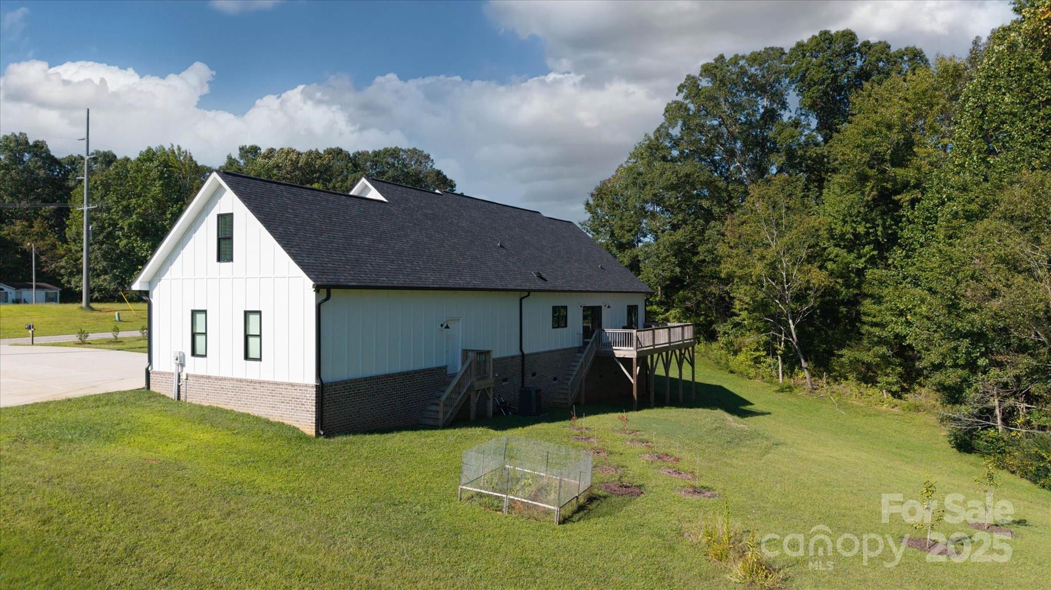 5345 Christopher Road