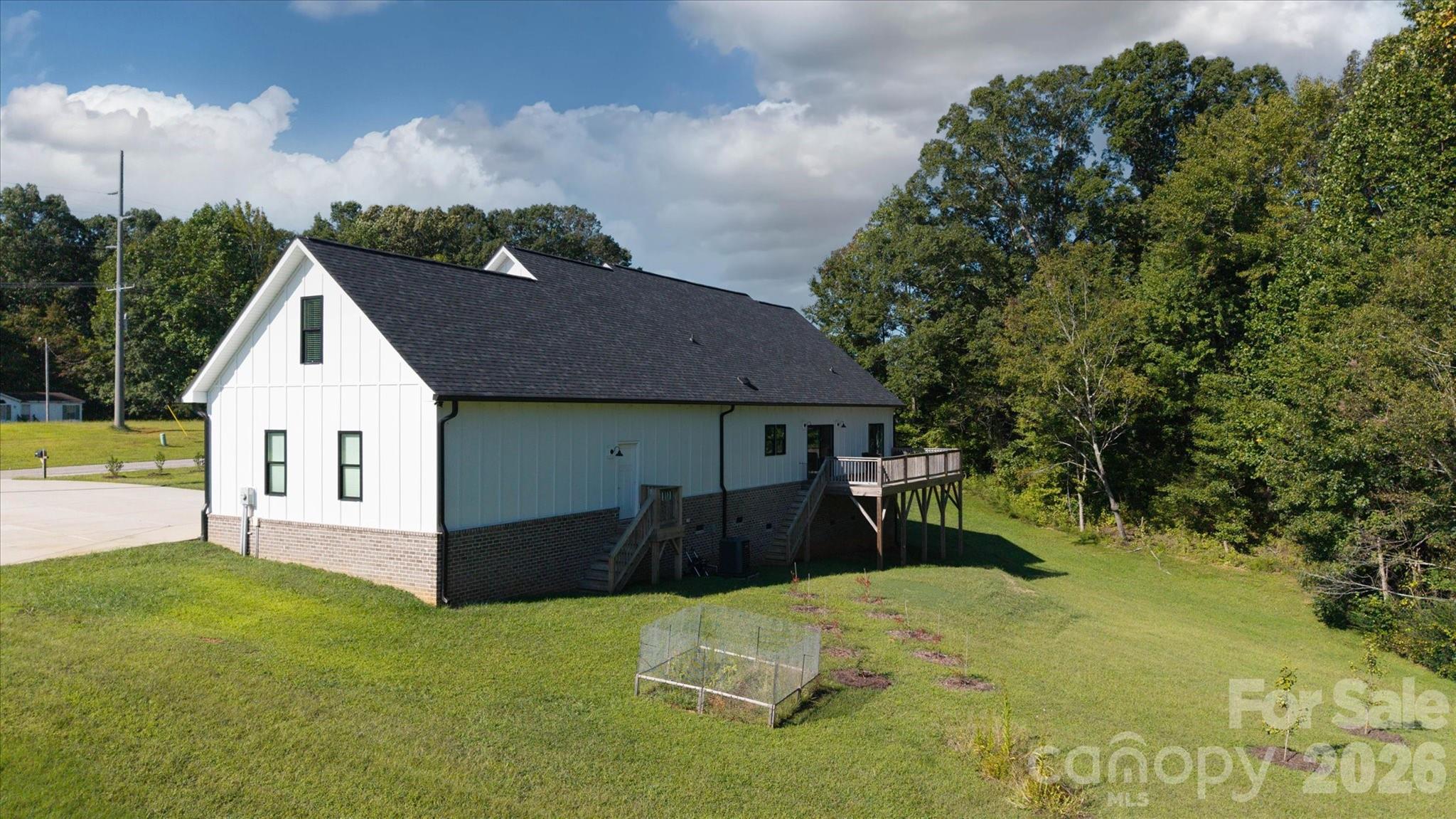 5345 Christopher Road