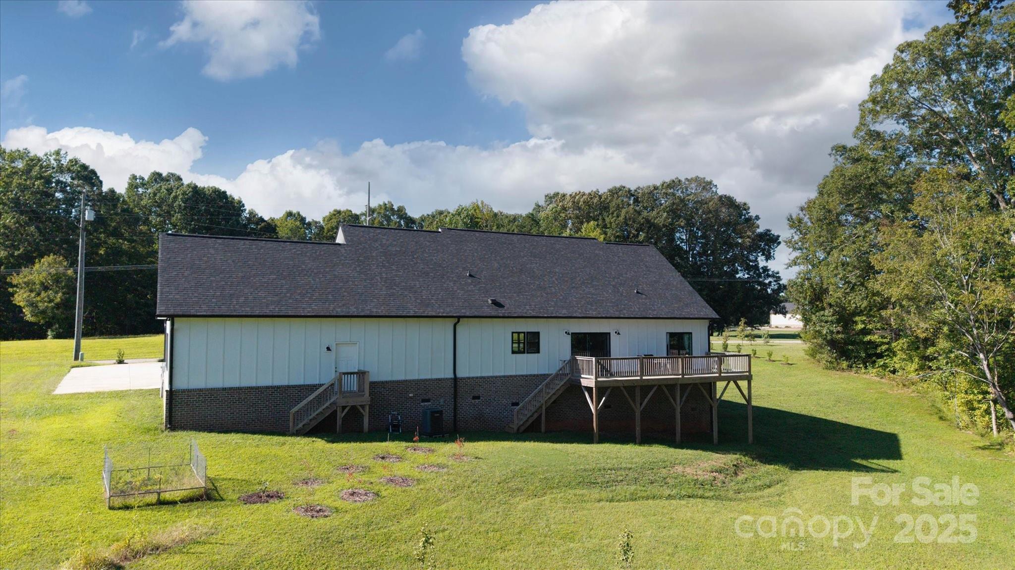 5345 Christopher Road