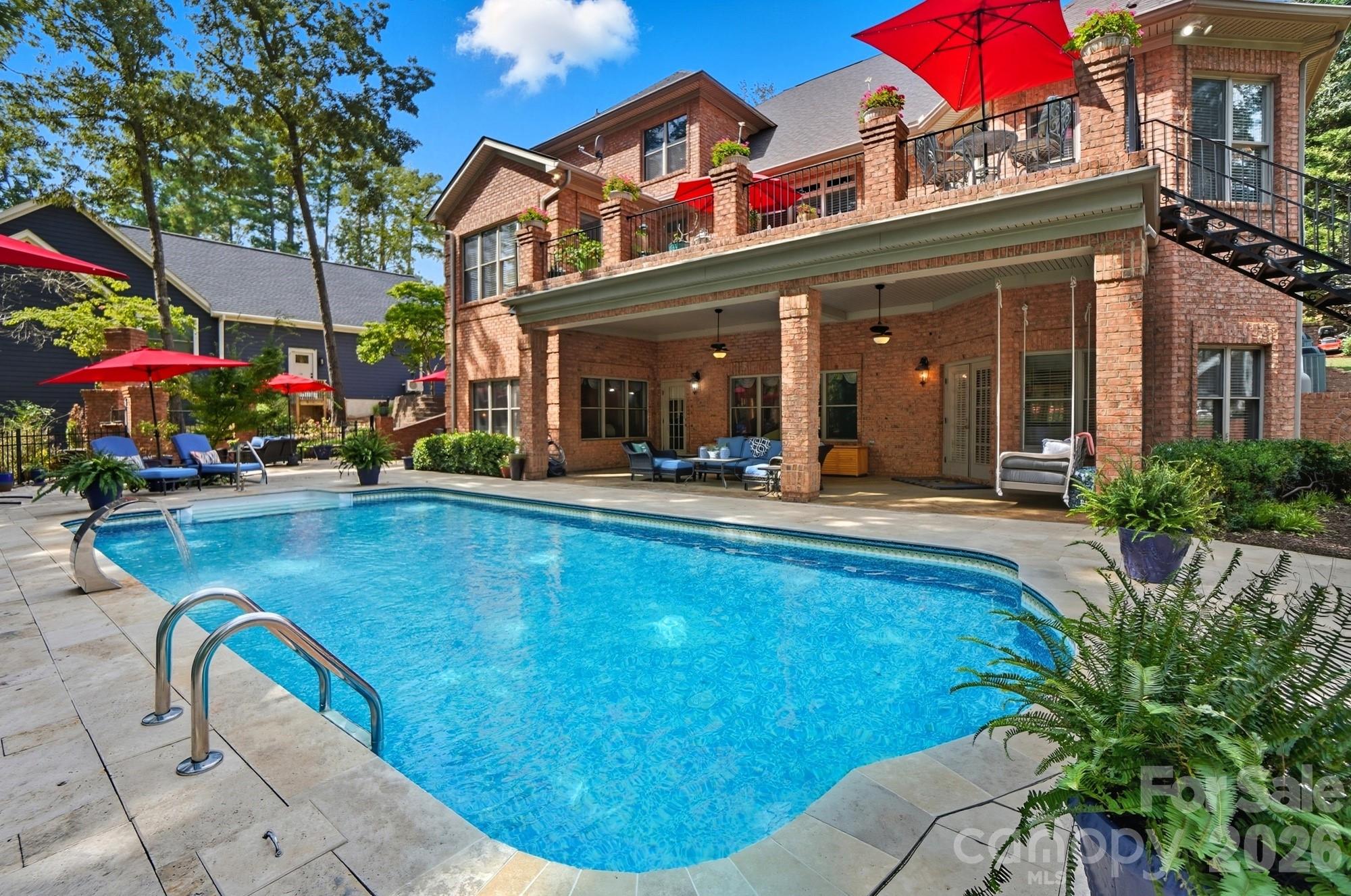 107 Nautilus Court