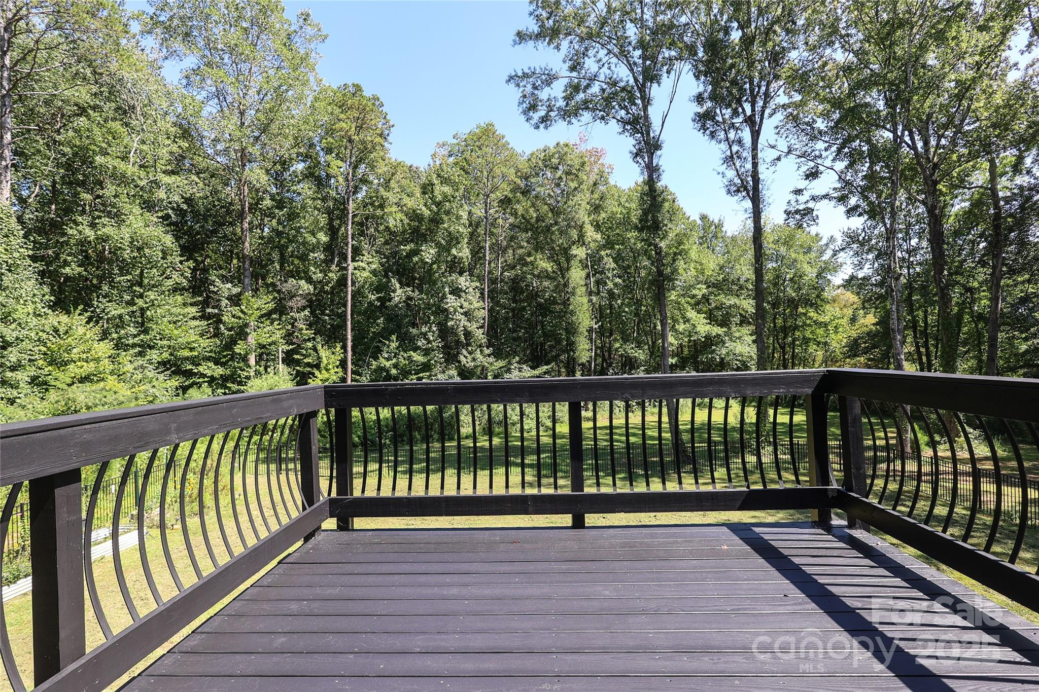 10105 Greenwood Court Unit: 27