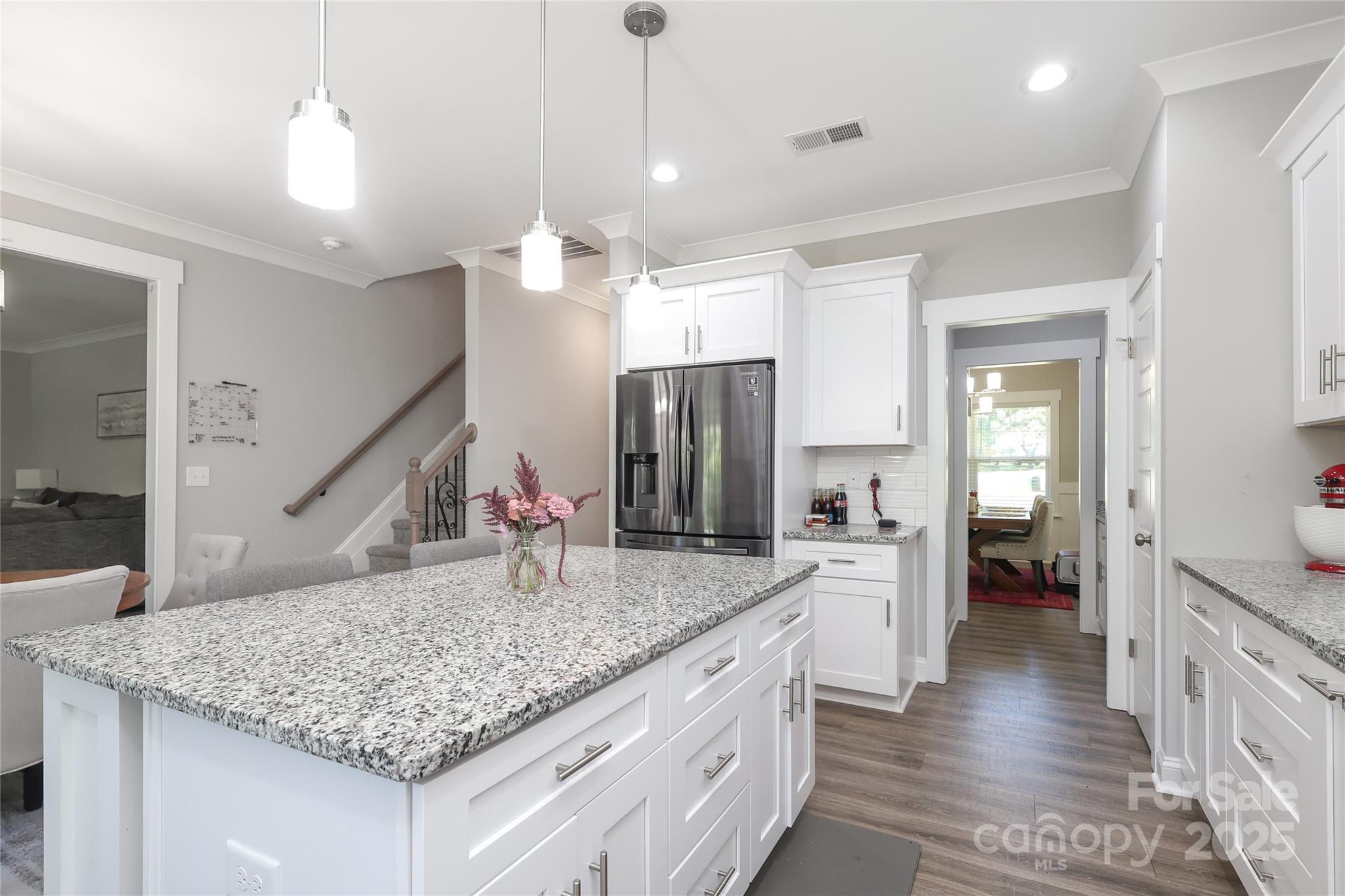 10105 Greenwood Court Unit: 27
