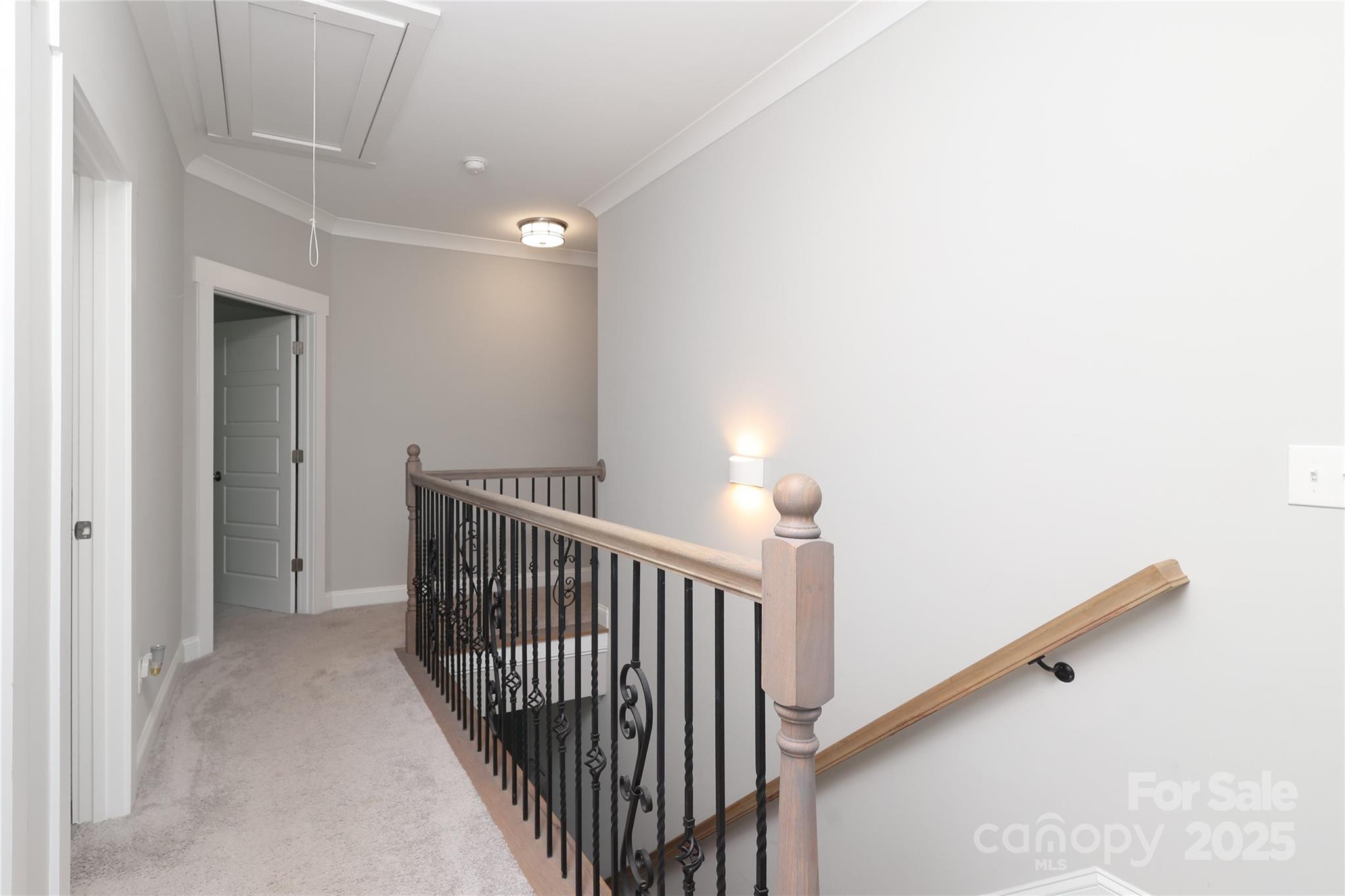 10105 Greenwood Court Unit: 27