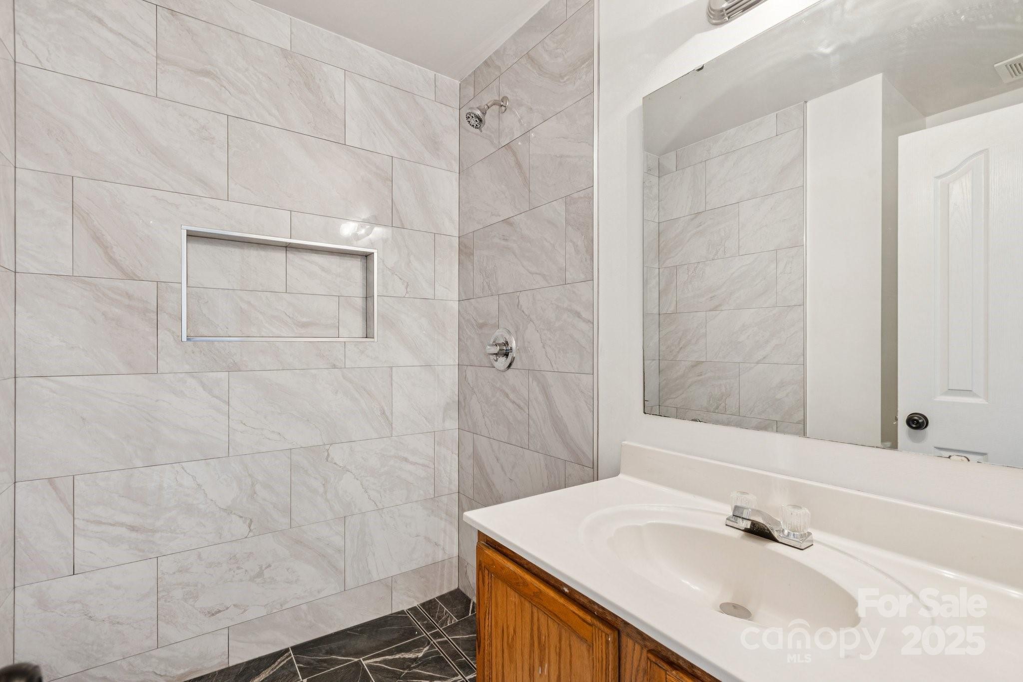 6922 Brandon Chase Lane