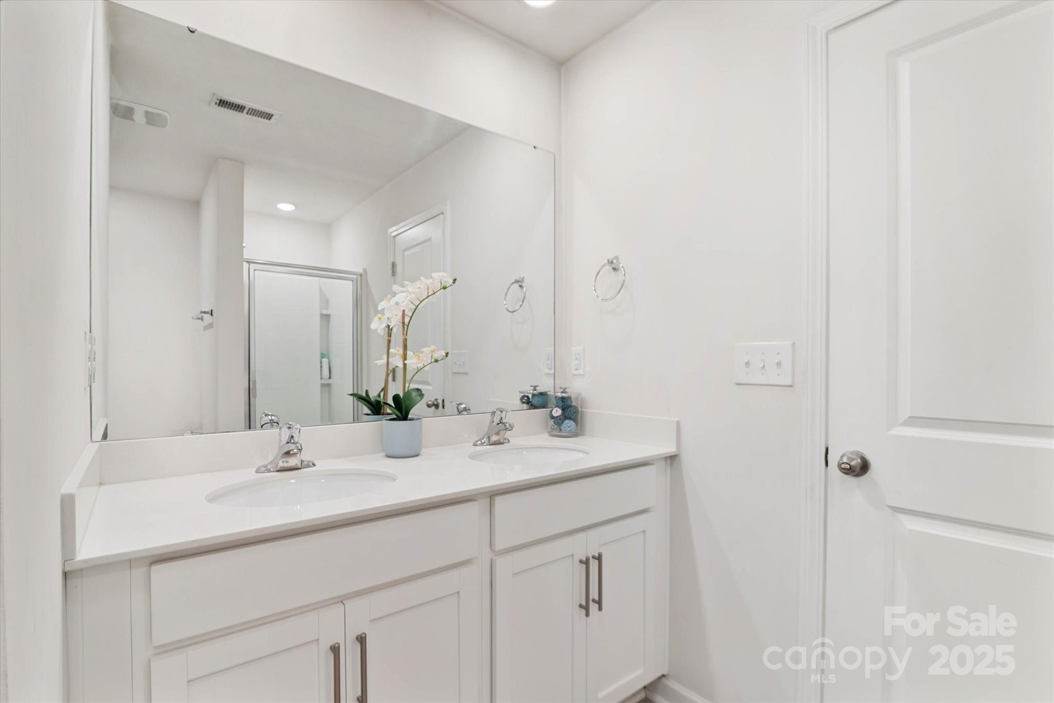 923 Elliott Road Unit: 40