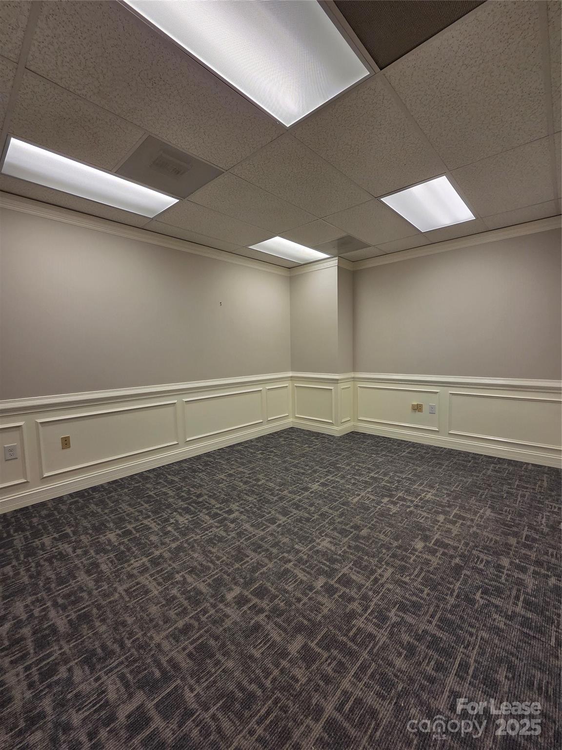 3121 Springbank Lane