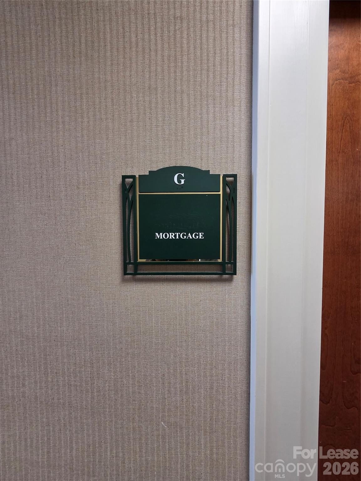 3121 Springbank Lane