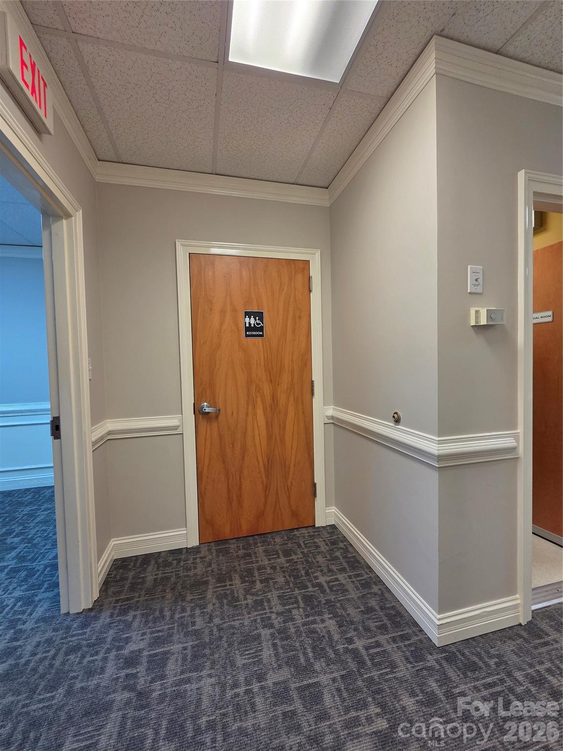 3121 Springbank Lane