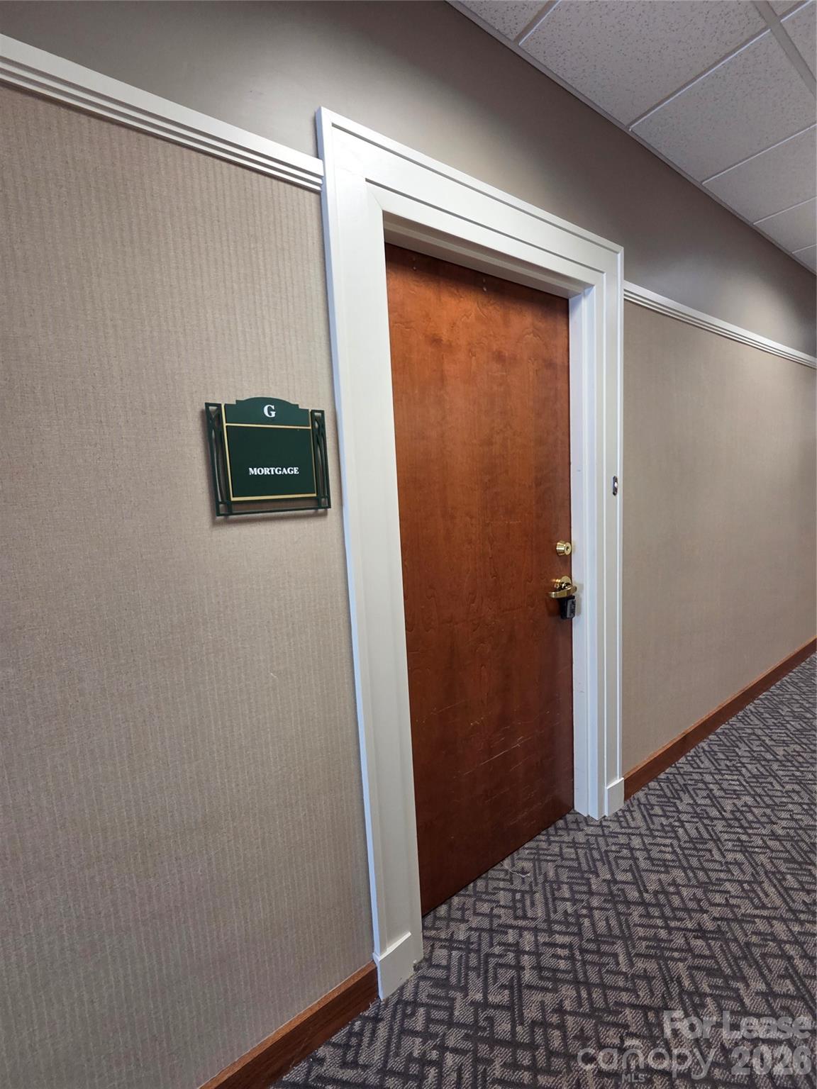 3121 Springbank Lane