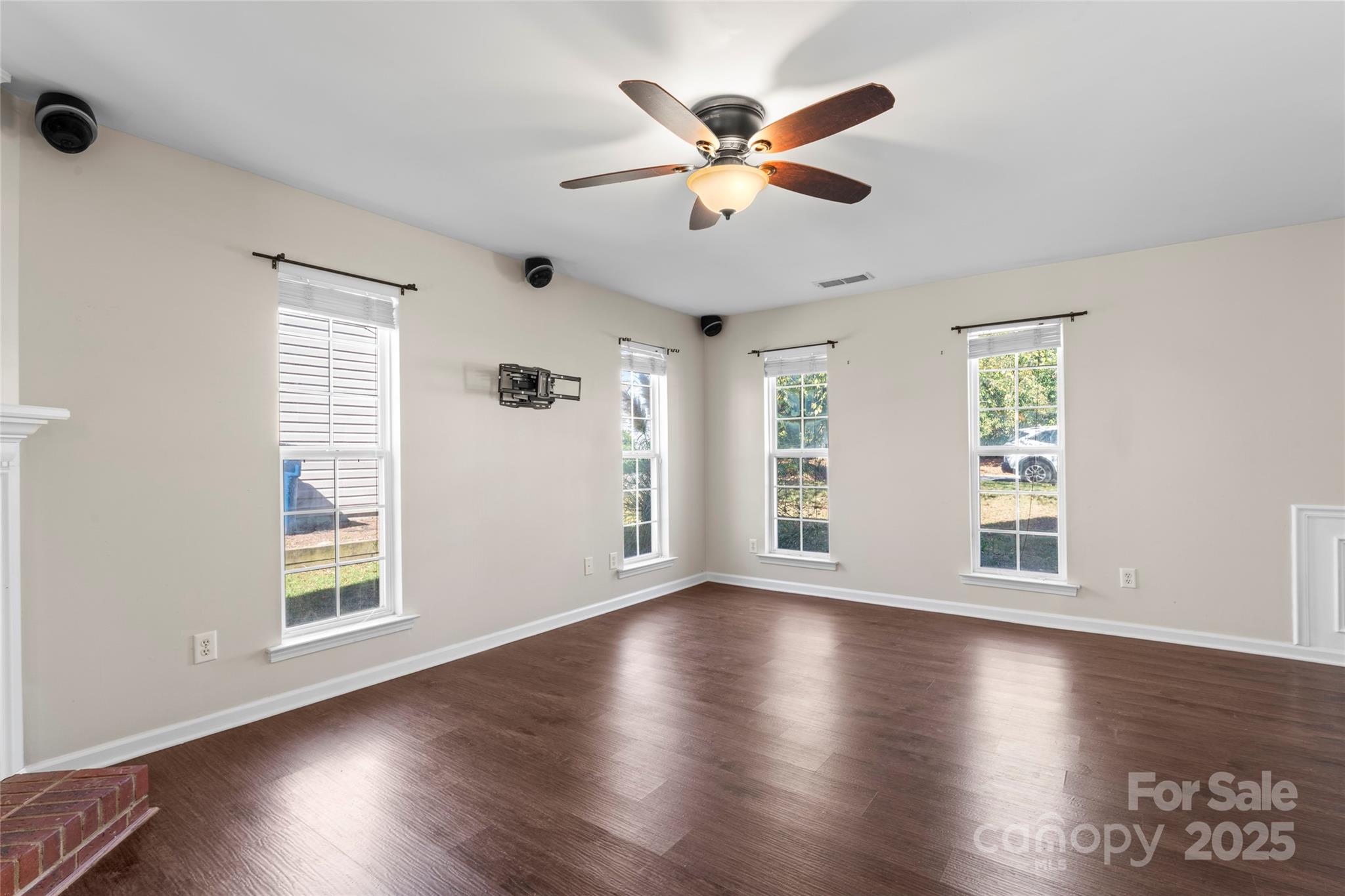 7633 Nicolette Court