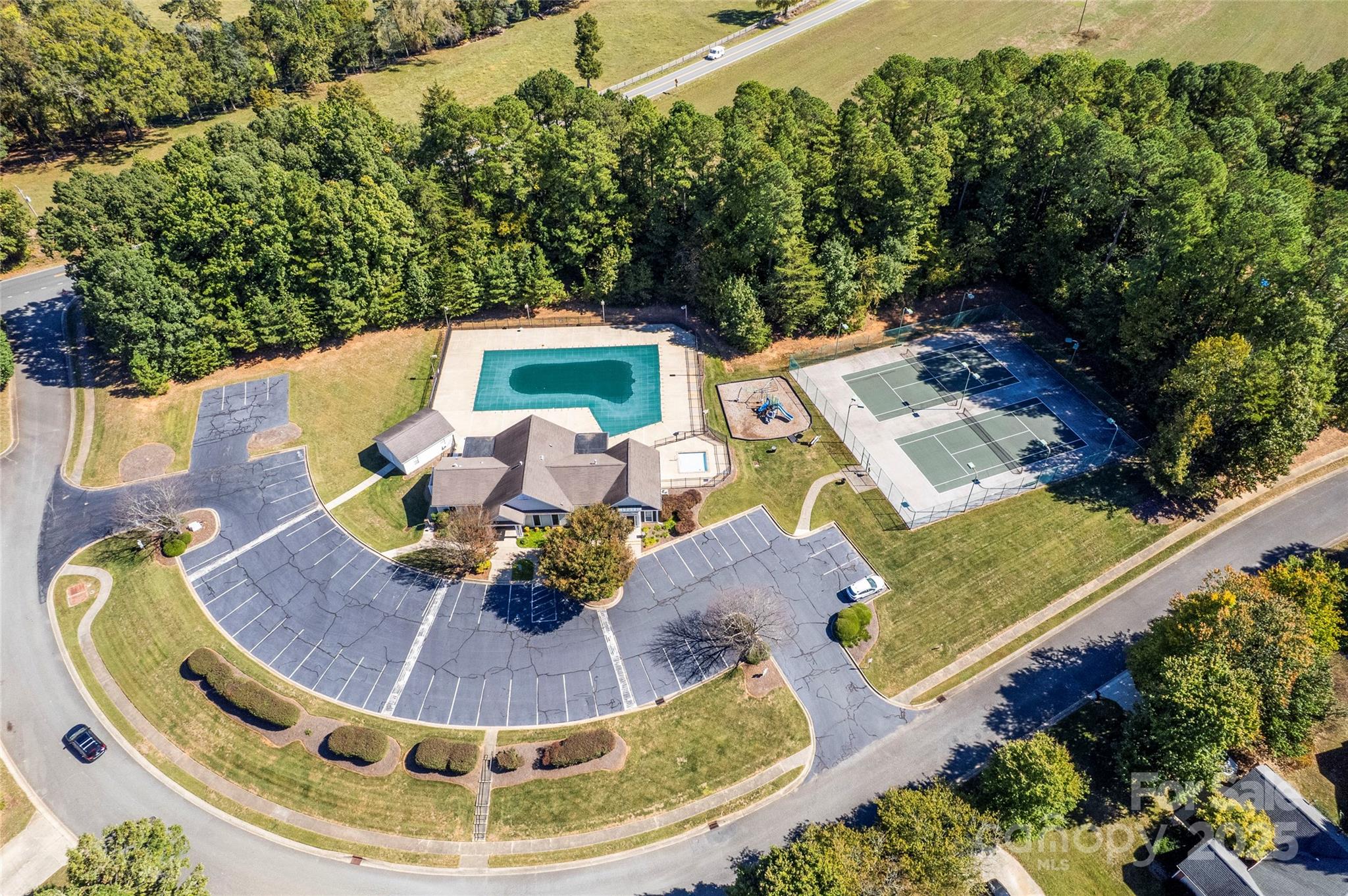 7633 Nicolette Court