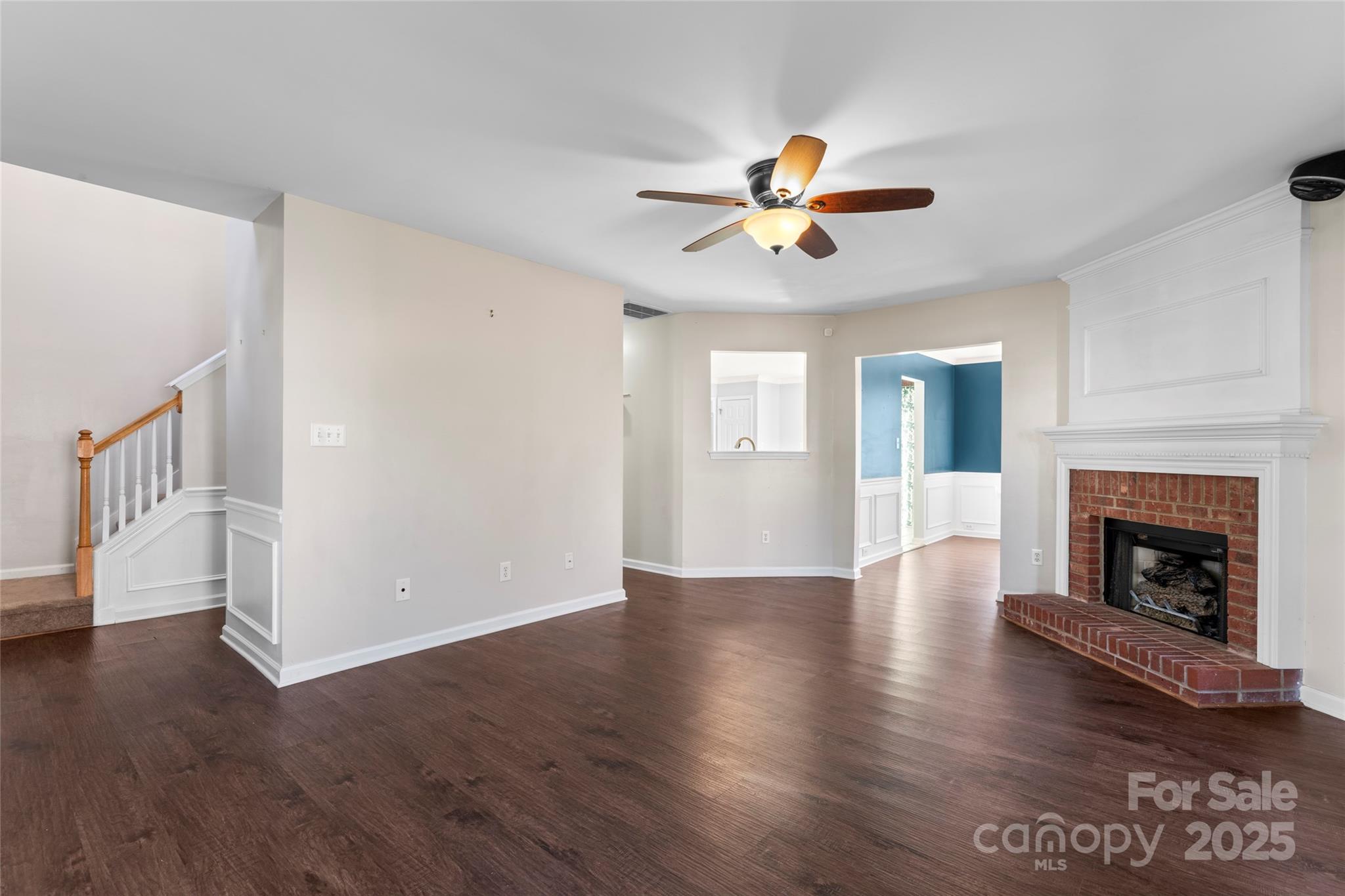 7633 Nicolette Court