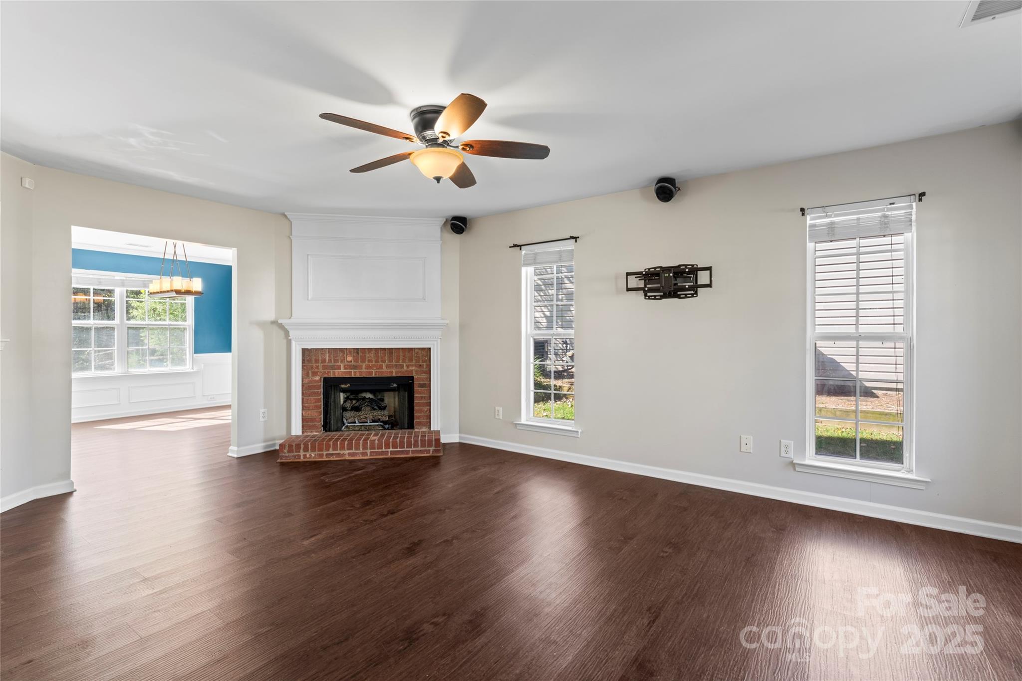 7633 Nicolette Court