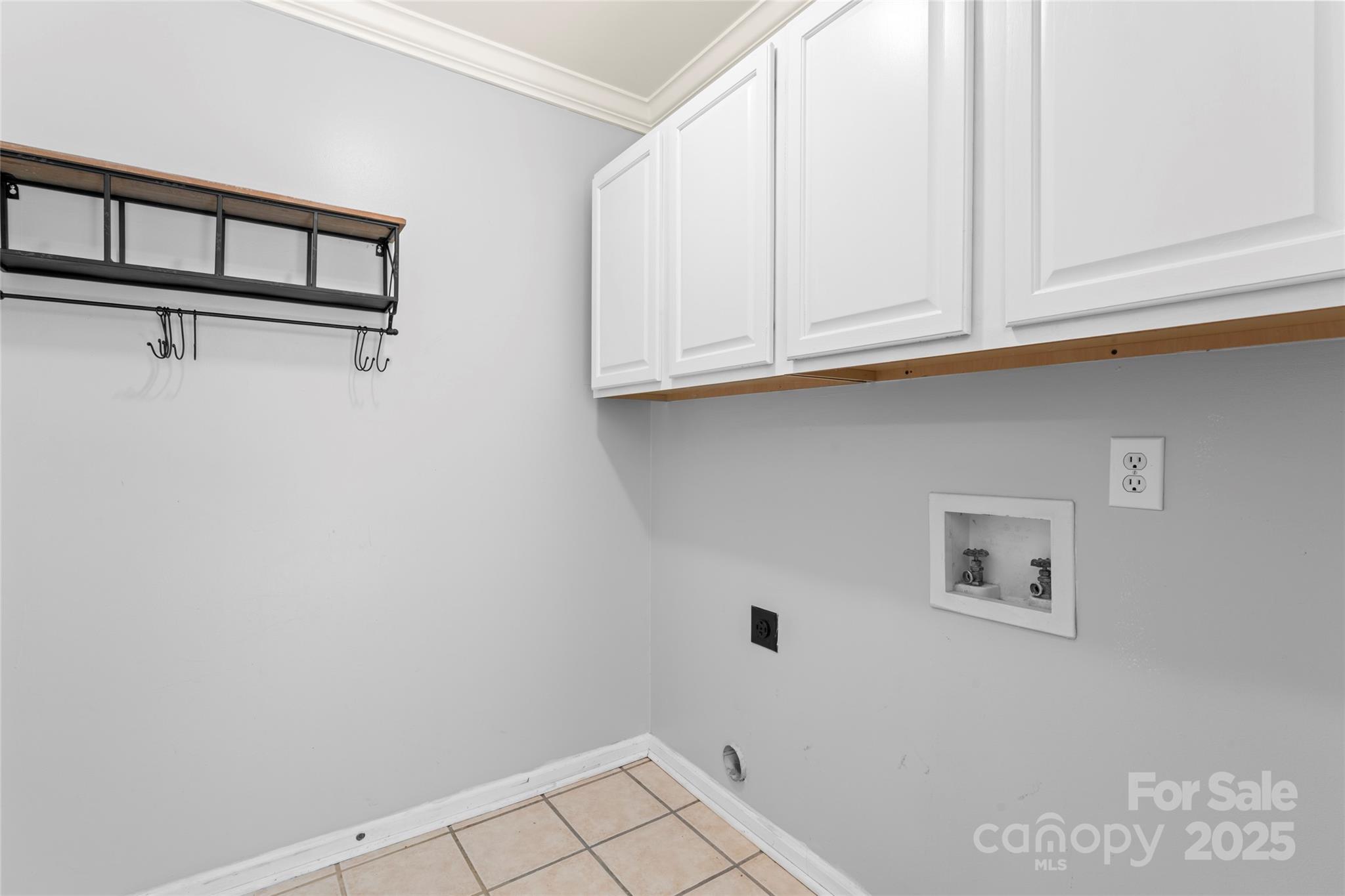 7633 Nicolette Court