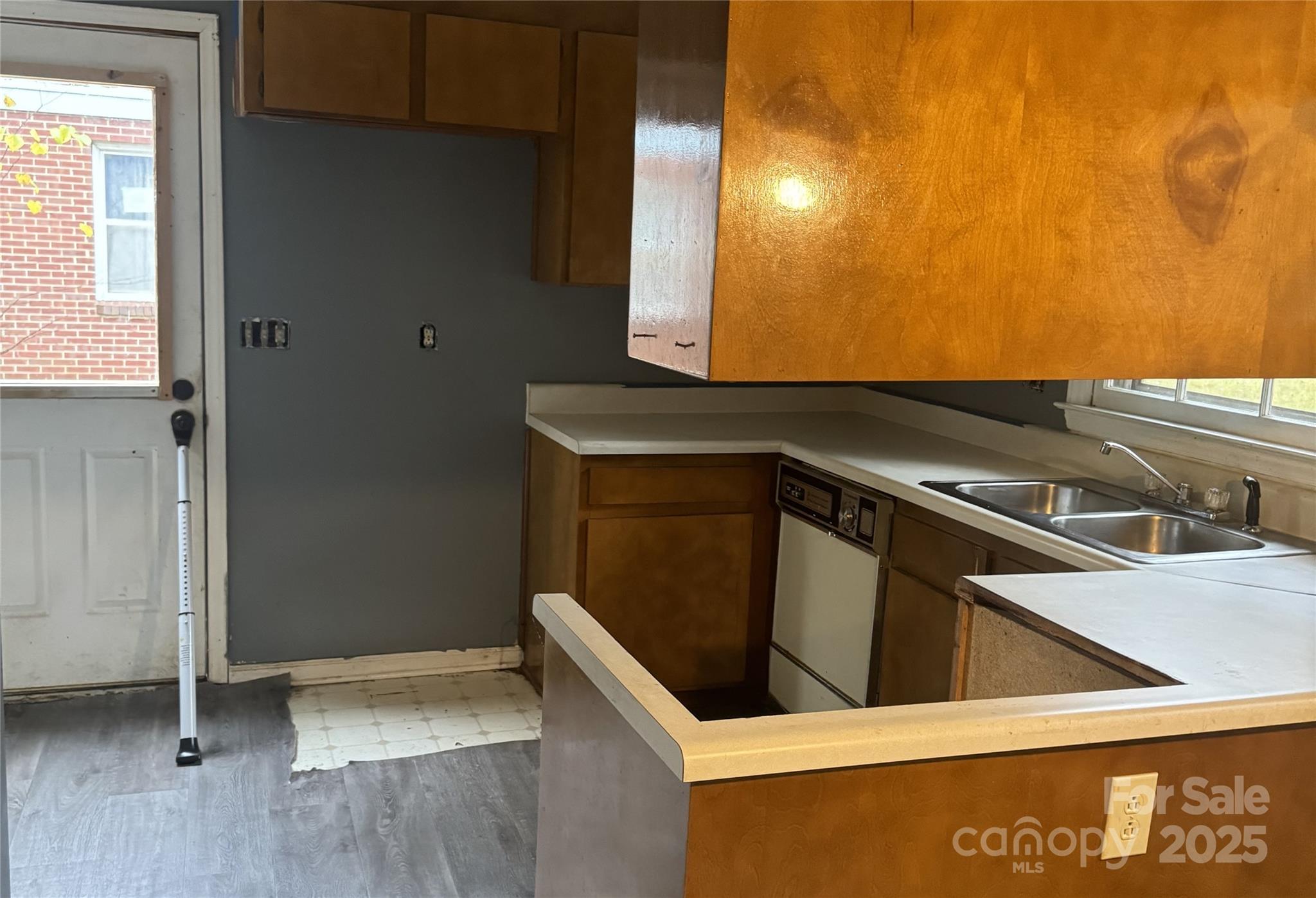 1712 Blandford Drive