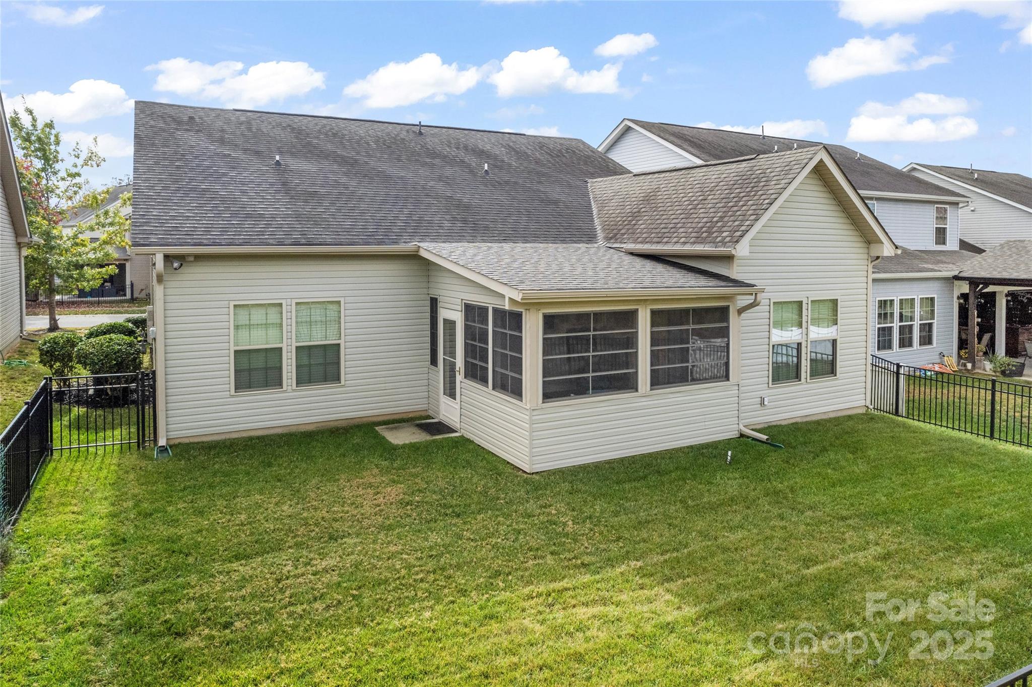 1687 Mill Creek Lane SW