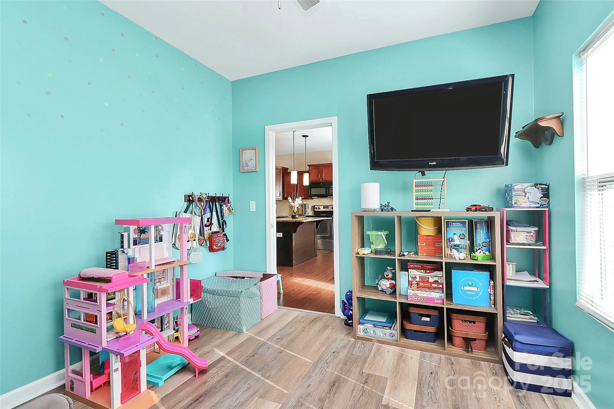 4175 Broadstairs Drive