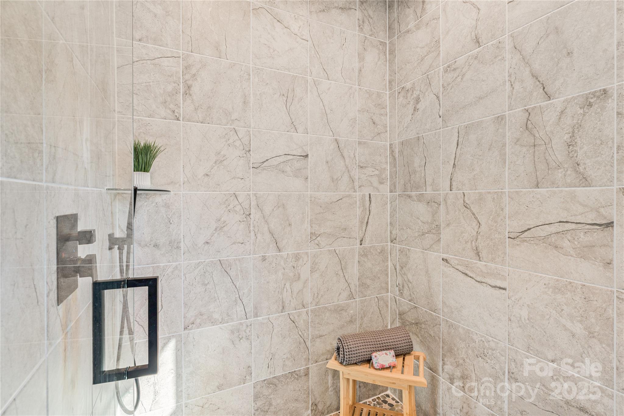 512 N Mulberry Street