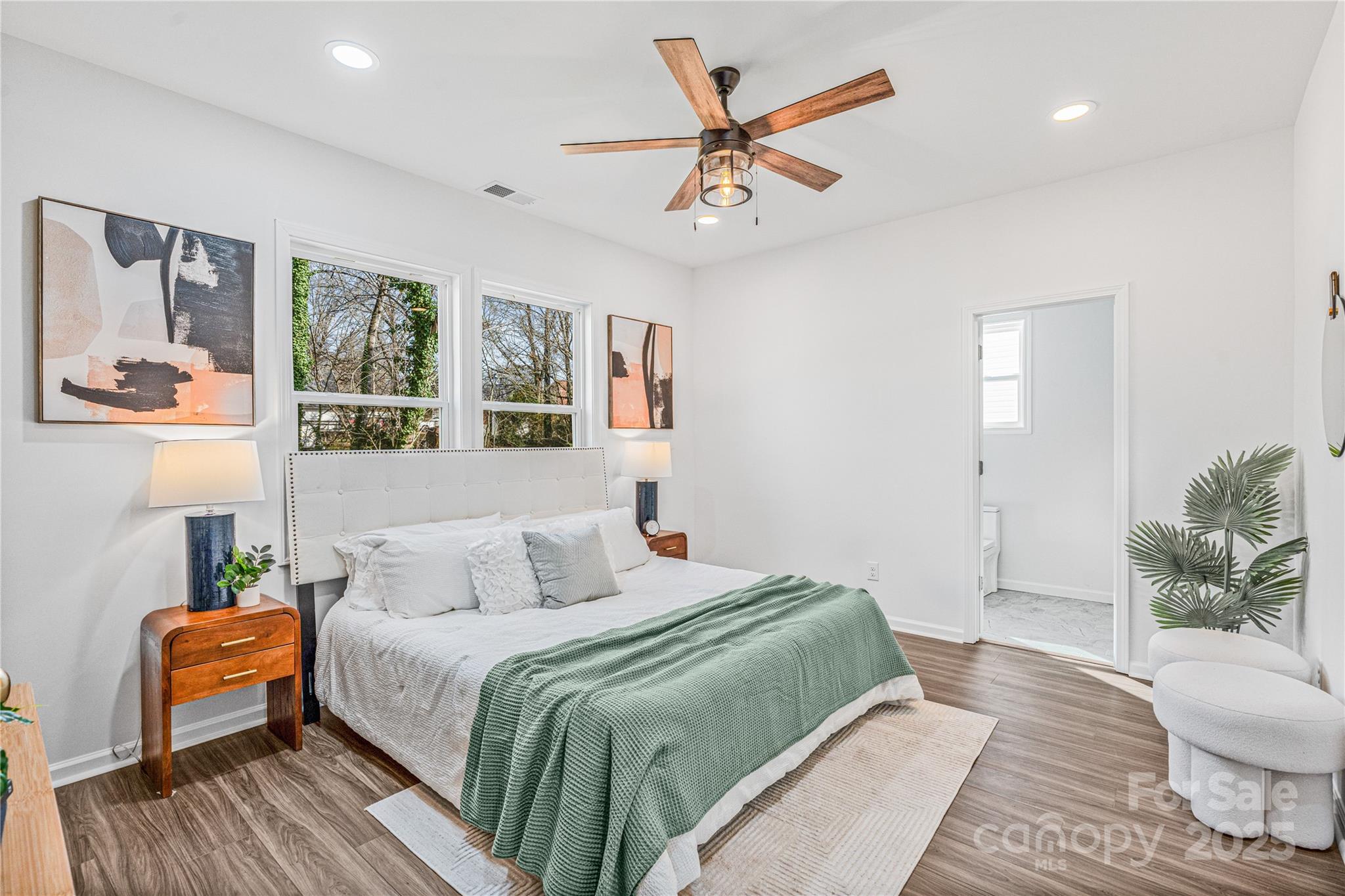 512 N Mulberry Street