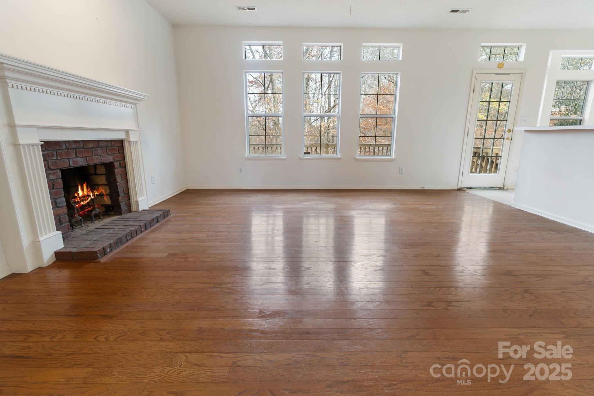 6102 Garamond Court Unit: 12