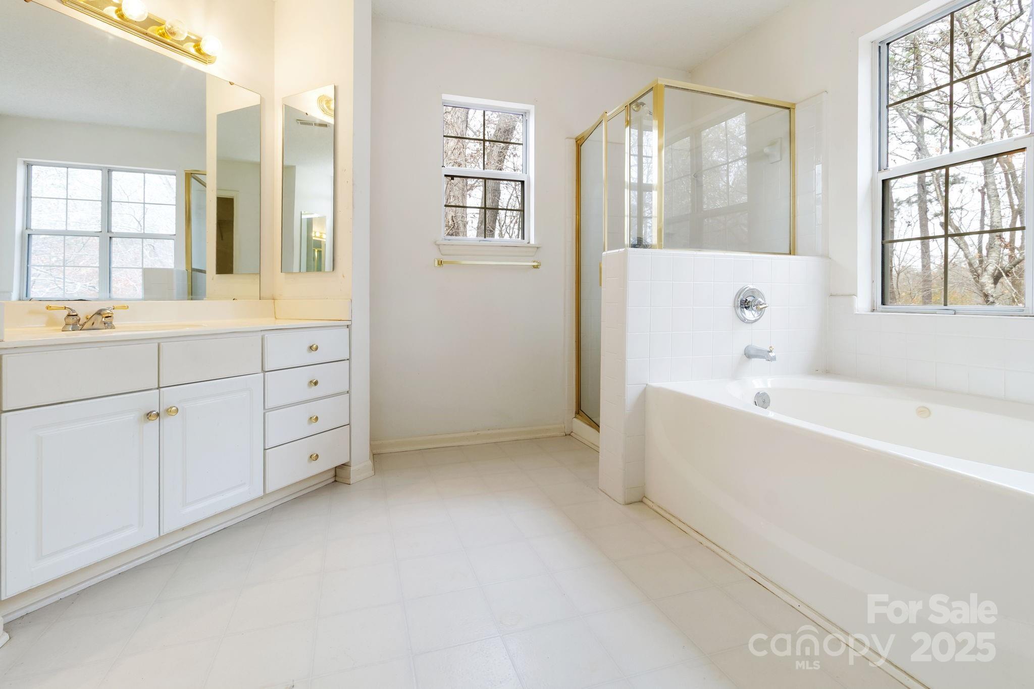 6102 Garamond Court Unit: 12