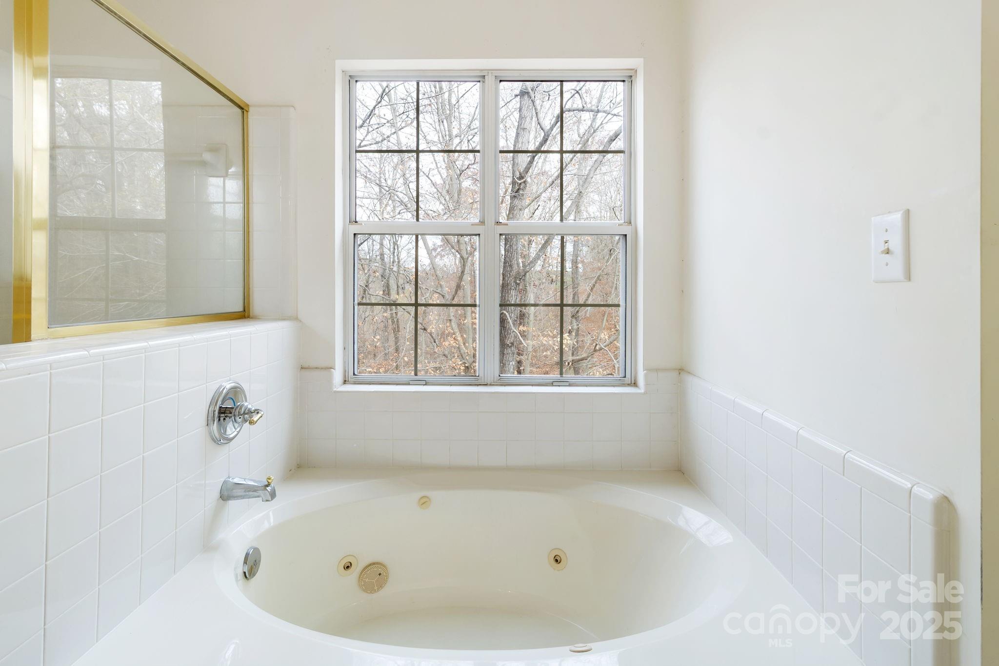 6102 Garamond Court Unit: 12