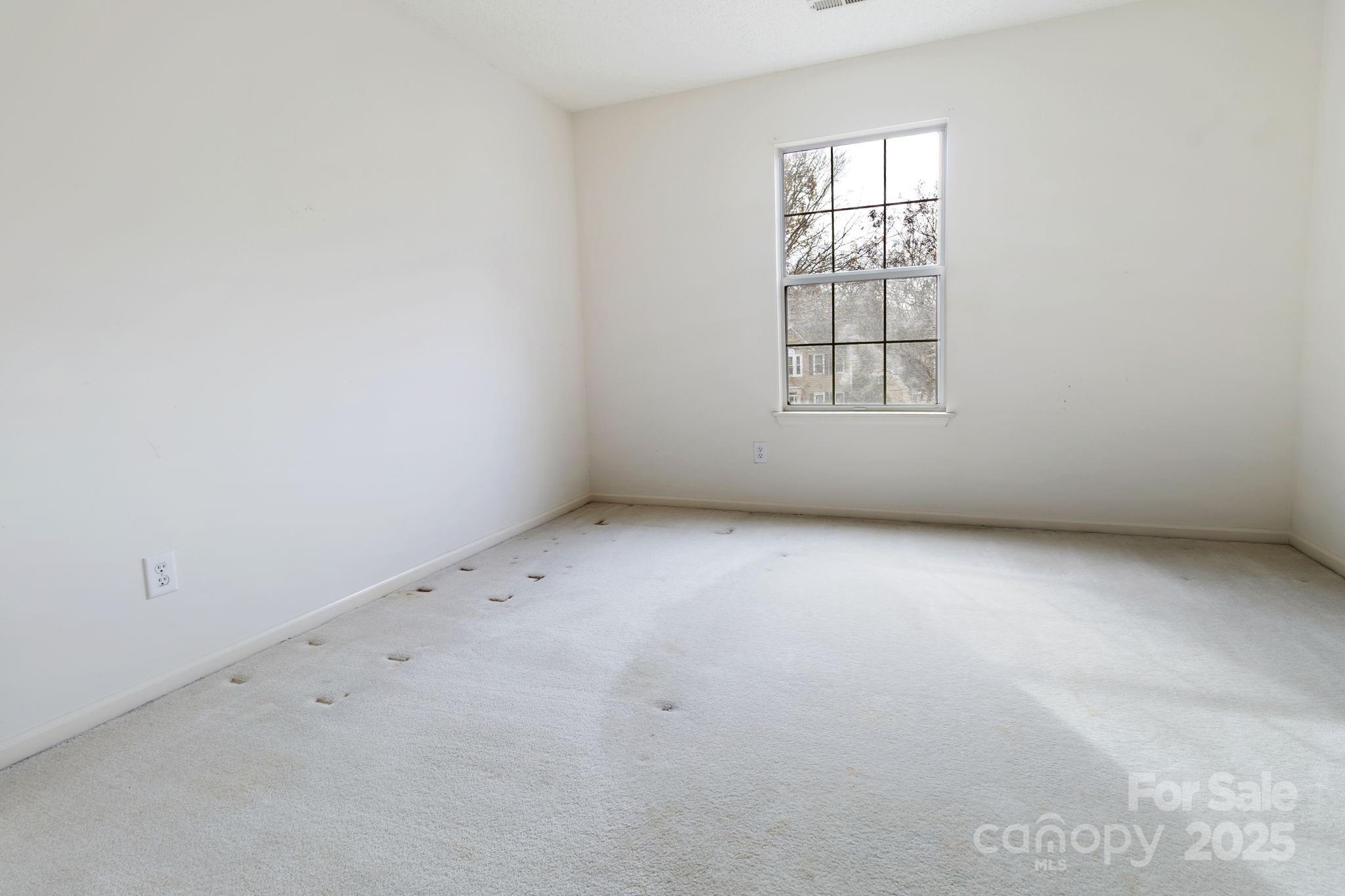 6102 Garamond Court Unit: 12