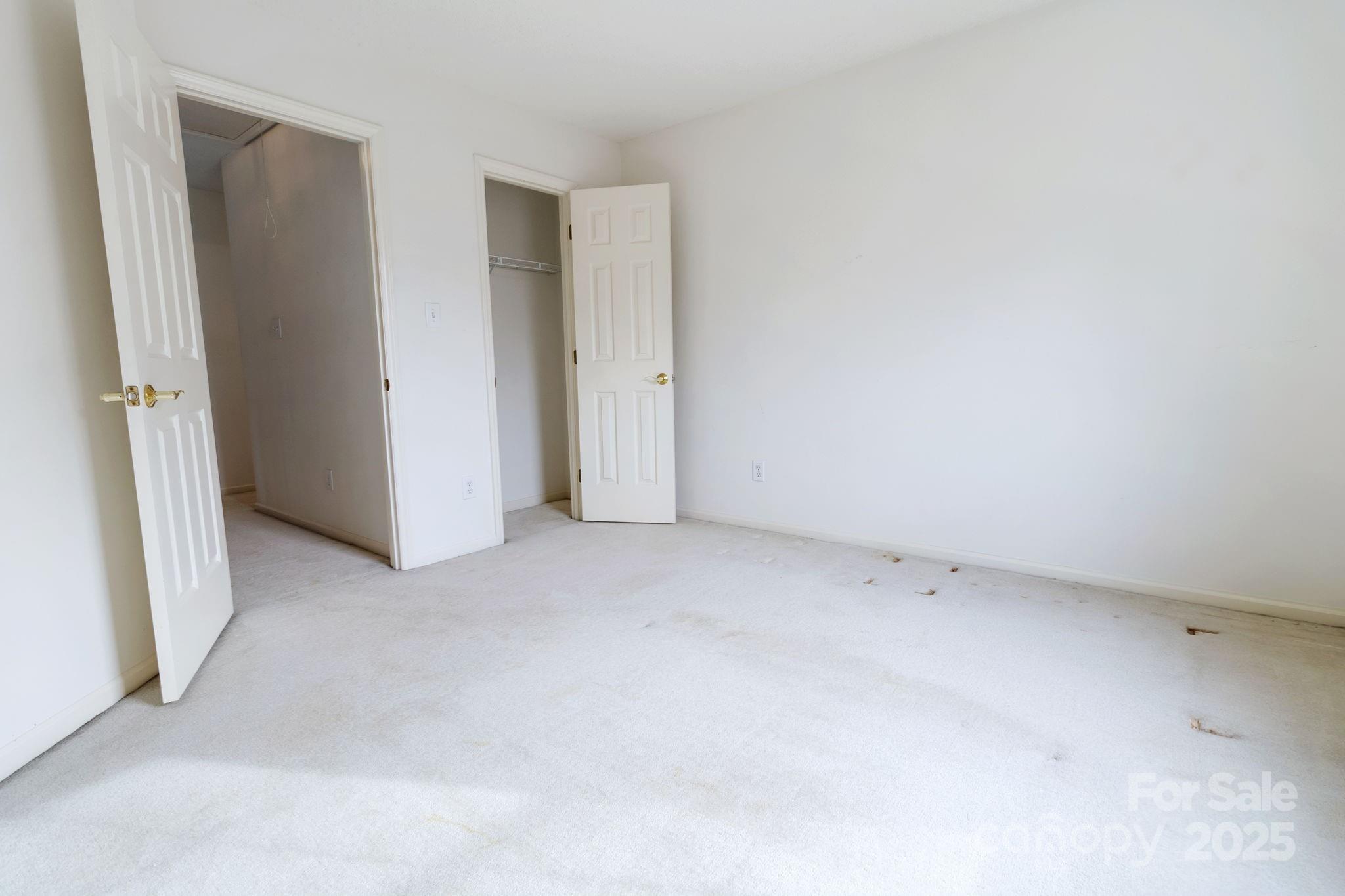 6102 Garamond Court Unit: 12