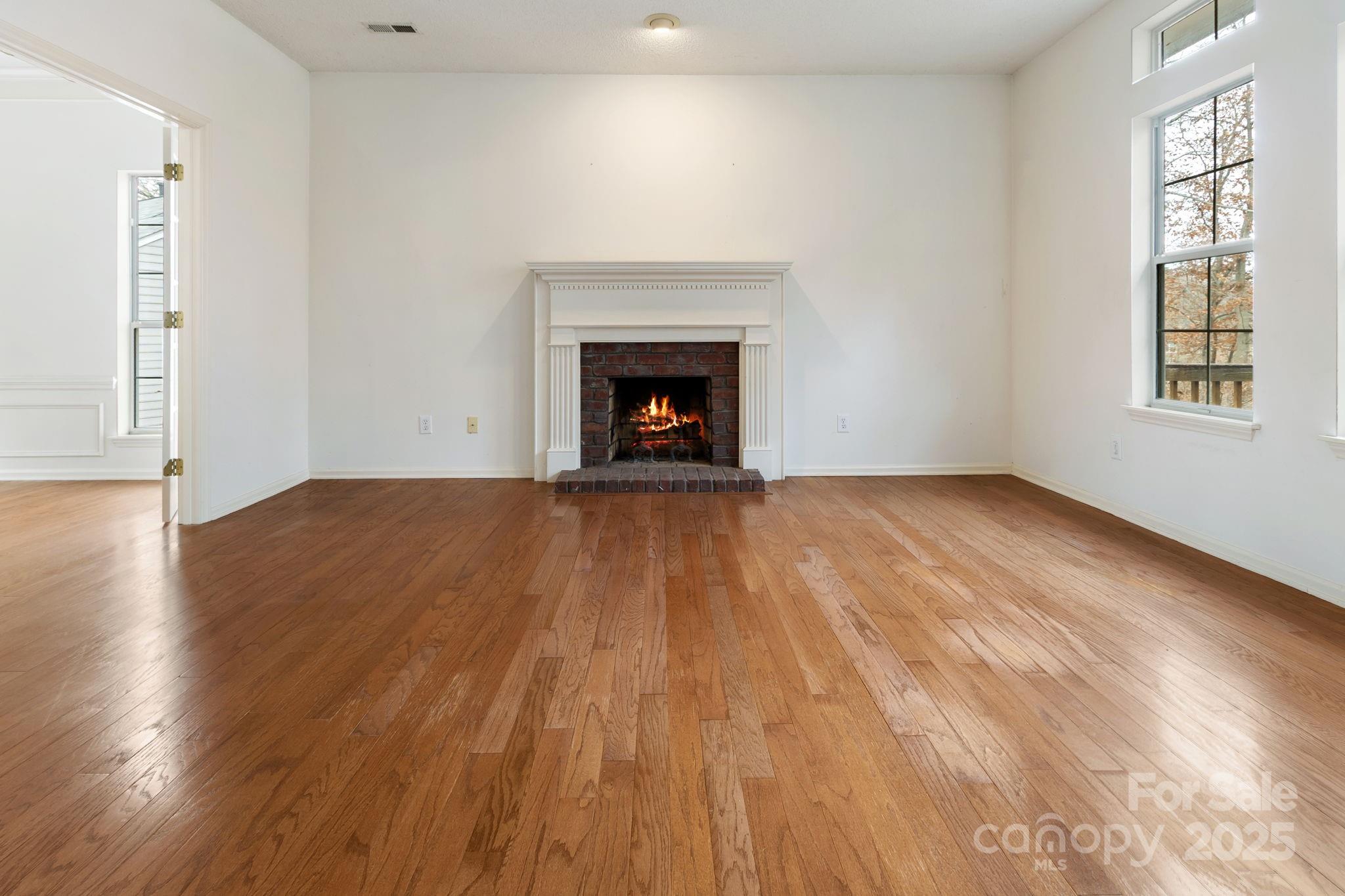 6102 Garamond Court Unit: 12