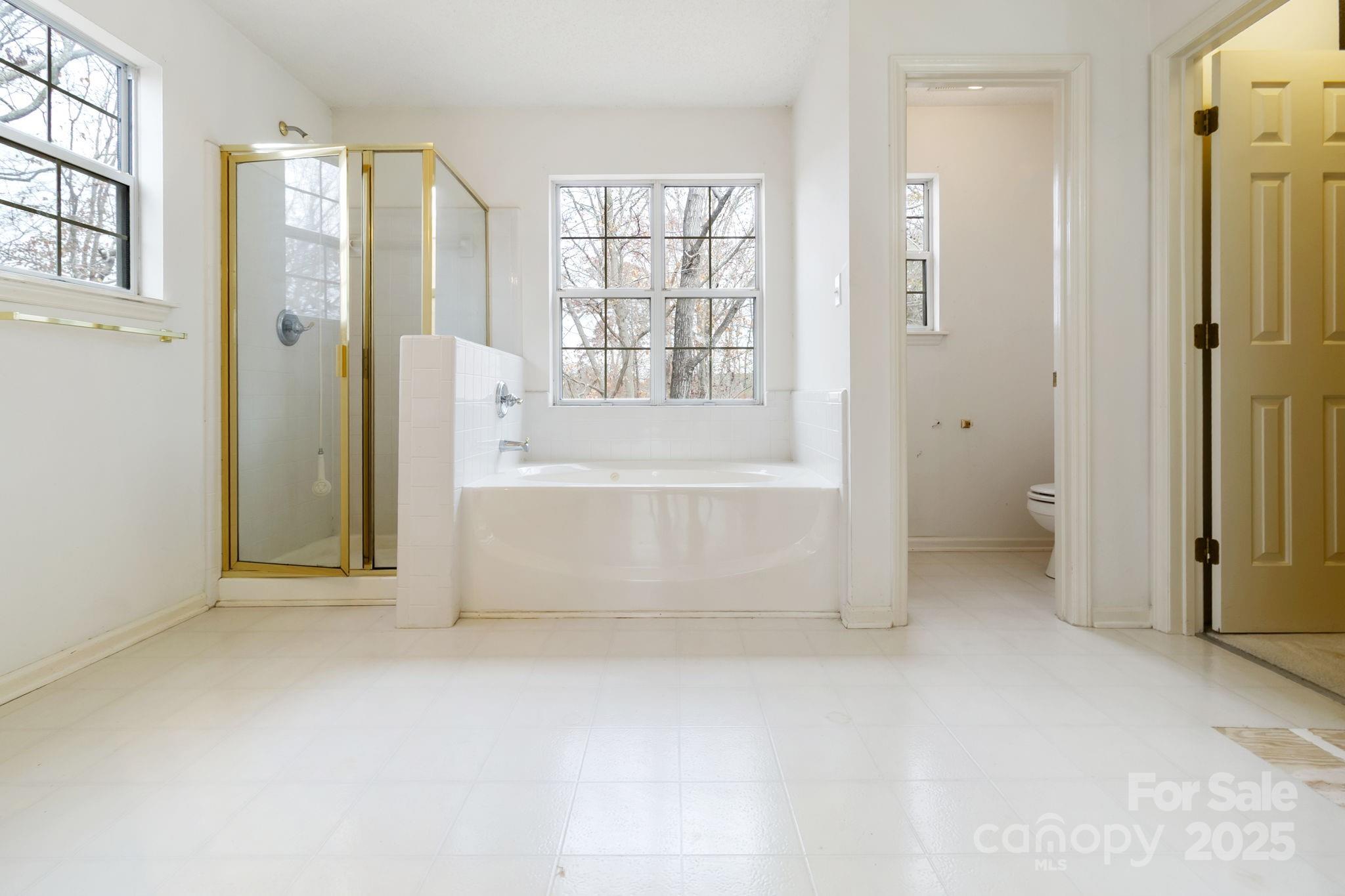 6102 Garamond Court Unit: 12