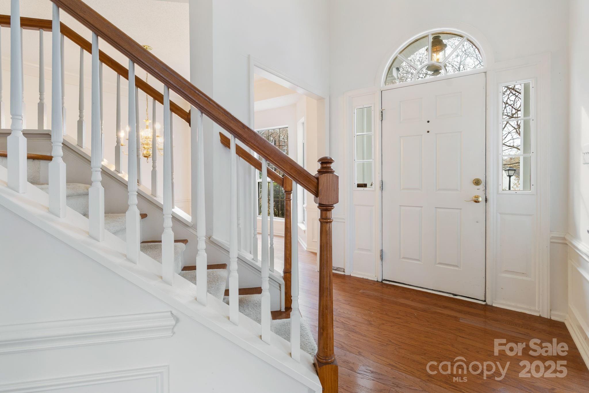 6102 Garamond Court Unit: 12