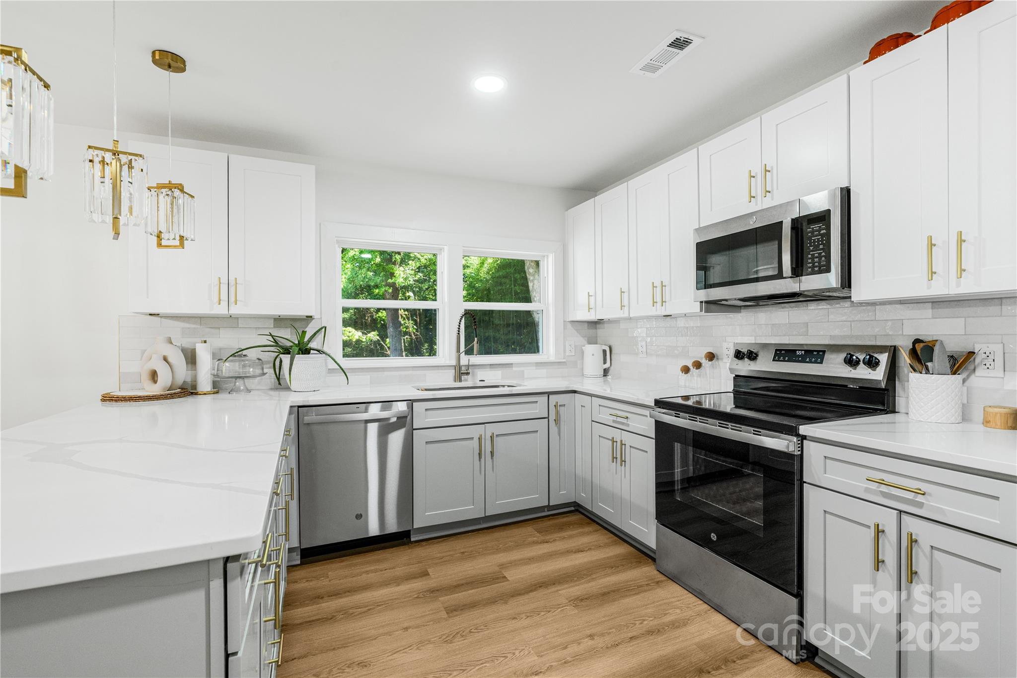 116 Hornets Nest Court