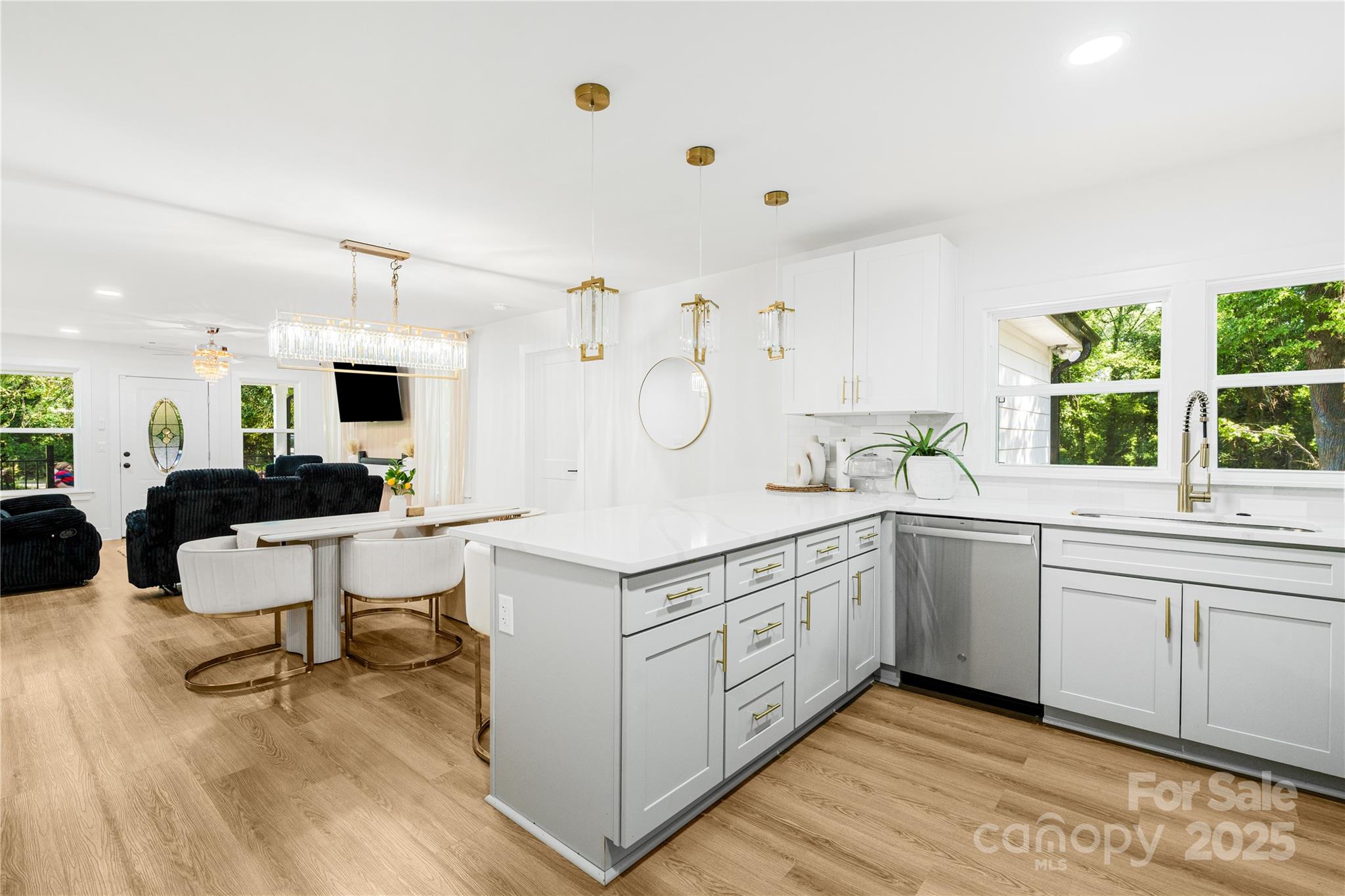 116 Hornets Nest Court