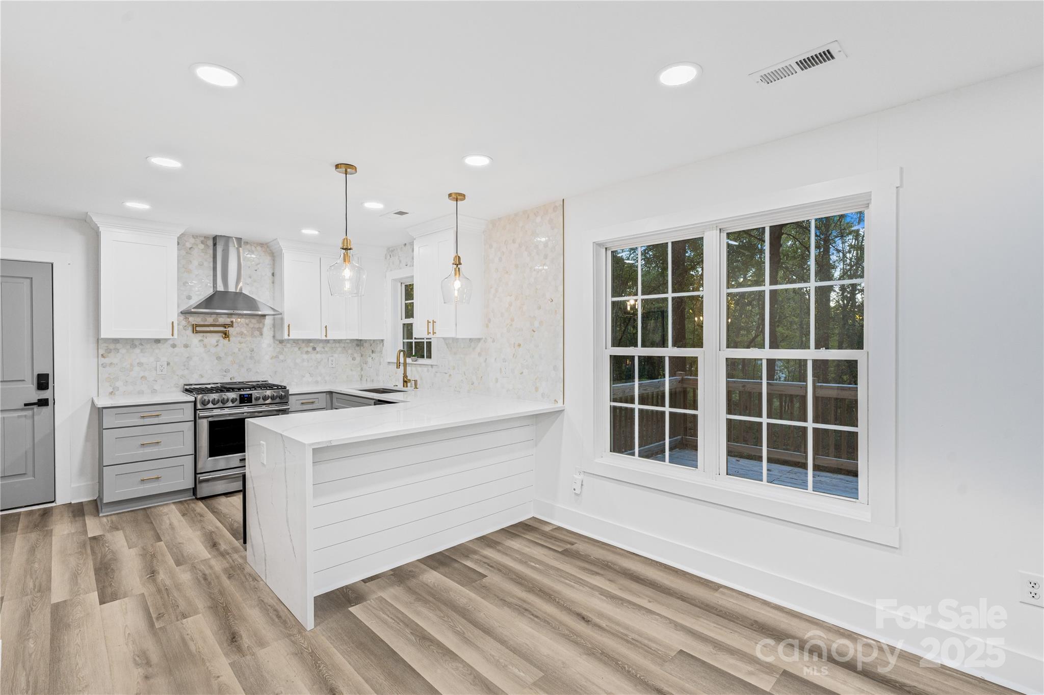 2105 Timber Ridge Road