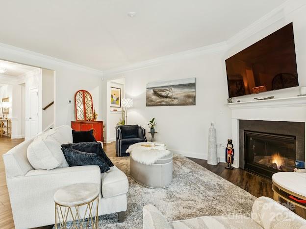 4436 Falls Lake Drive SW