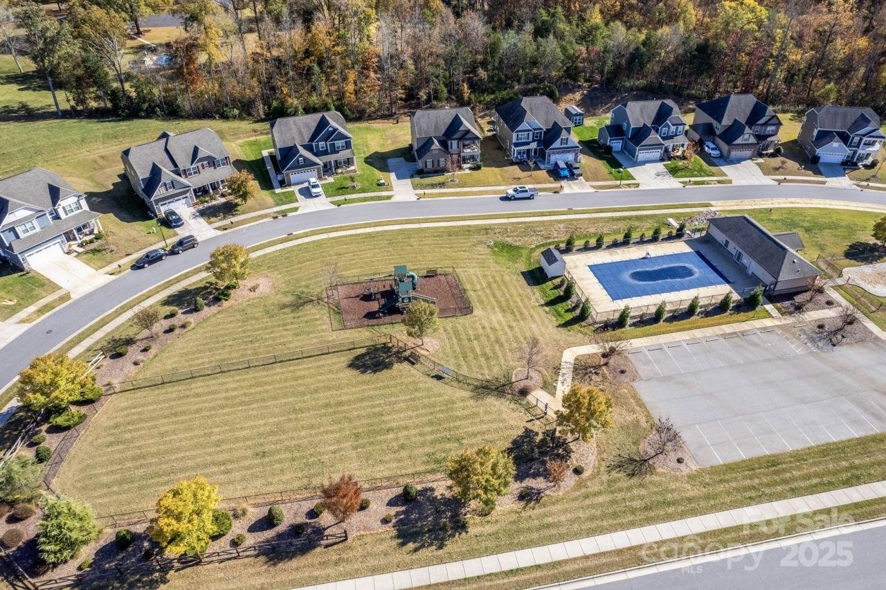 4436 Falls Lake Drive SW