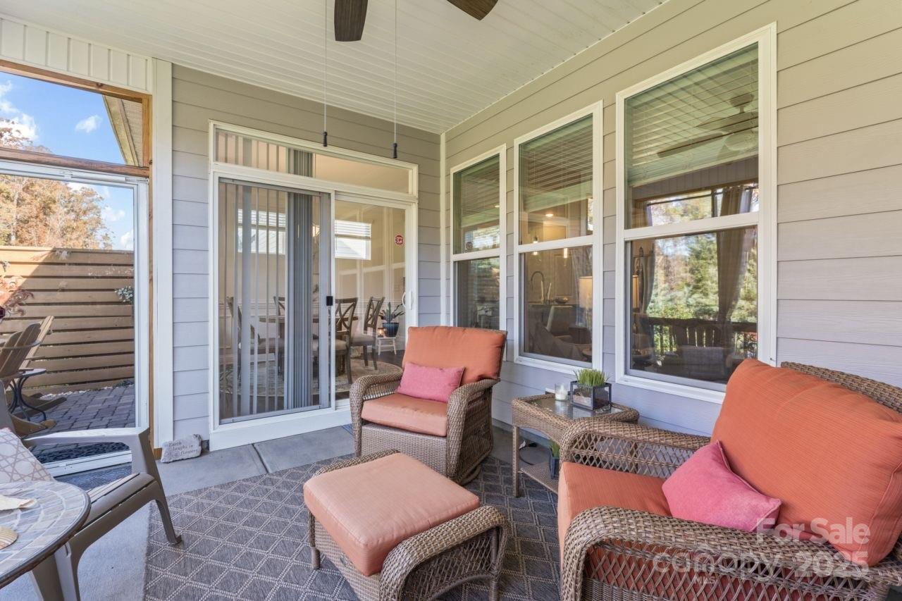 4436 Falls Lake Drive SW